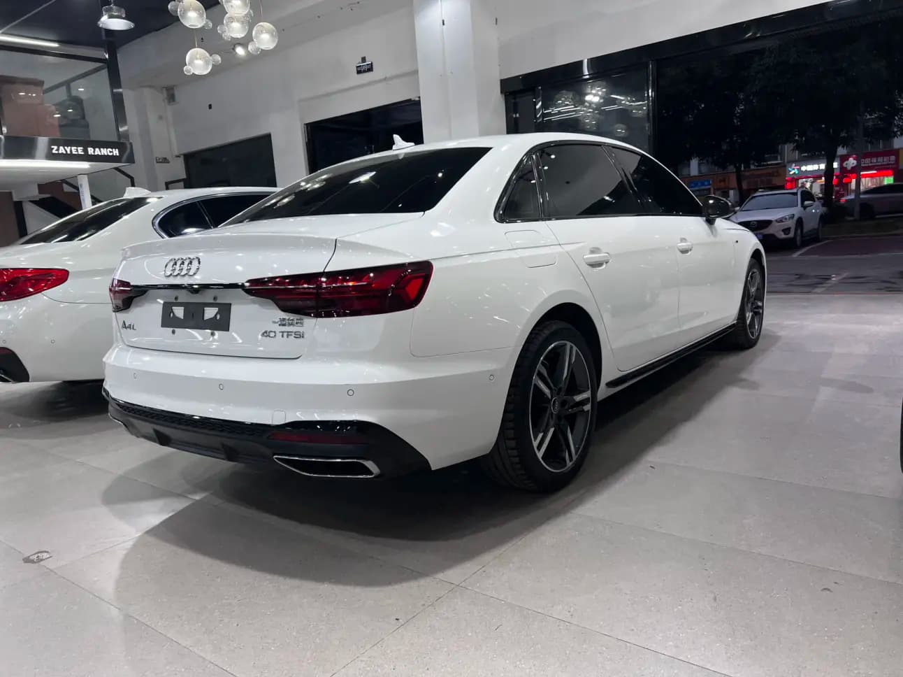 Audi A4L 2022 г. 21653 км. — фото 6