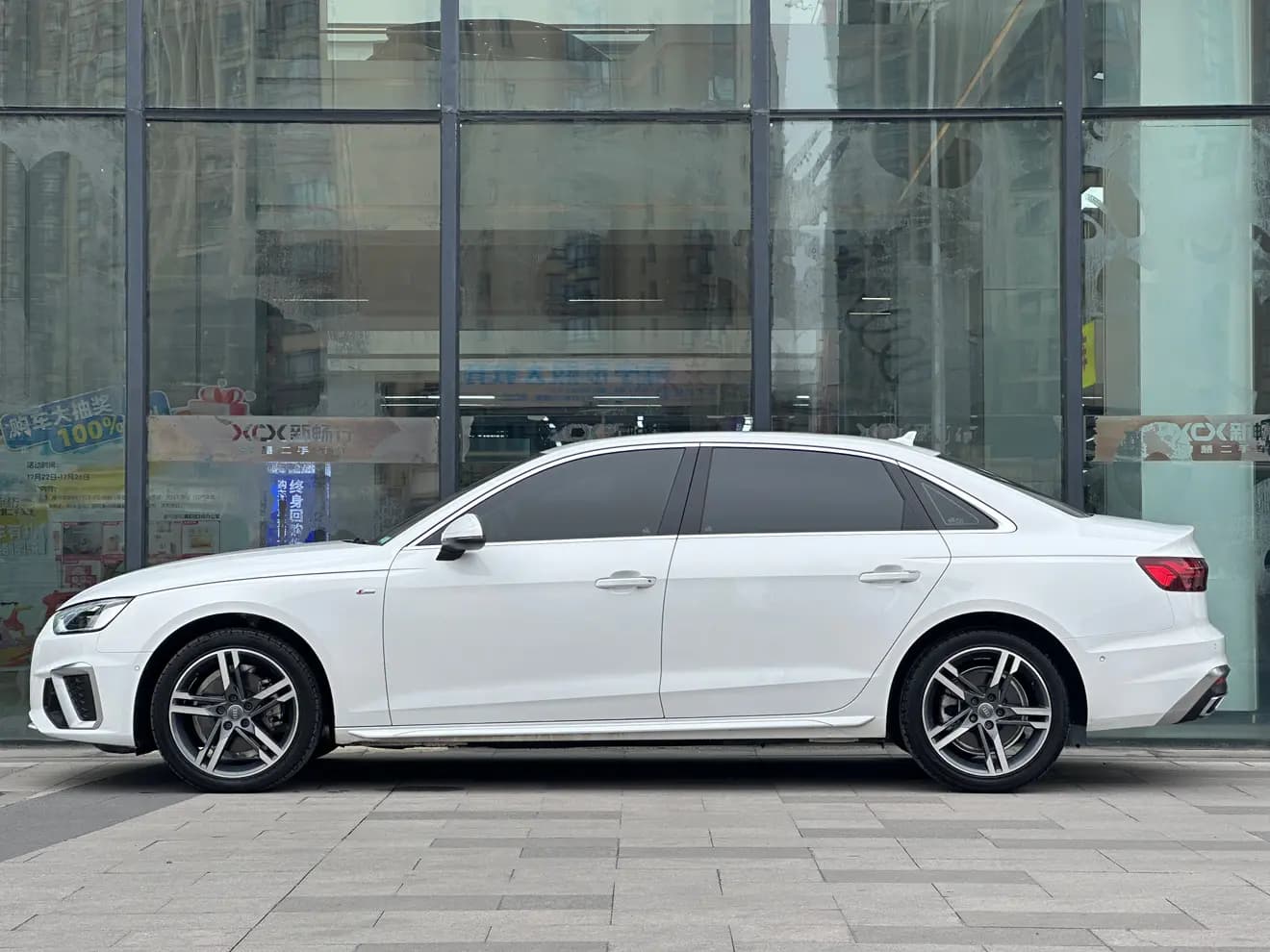 Audi A4L 2021 г. 47054 км. — фото 4