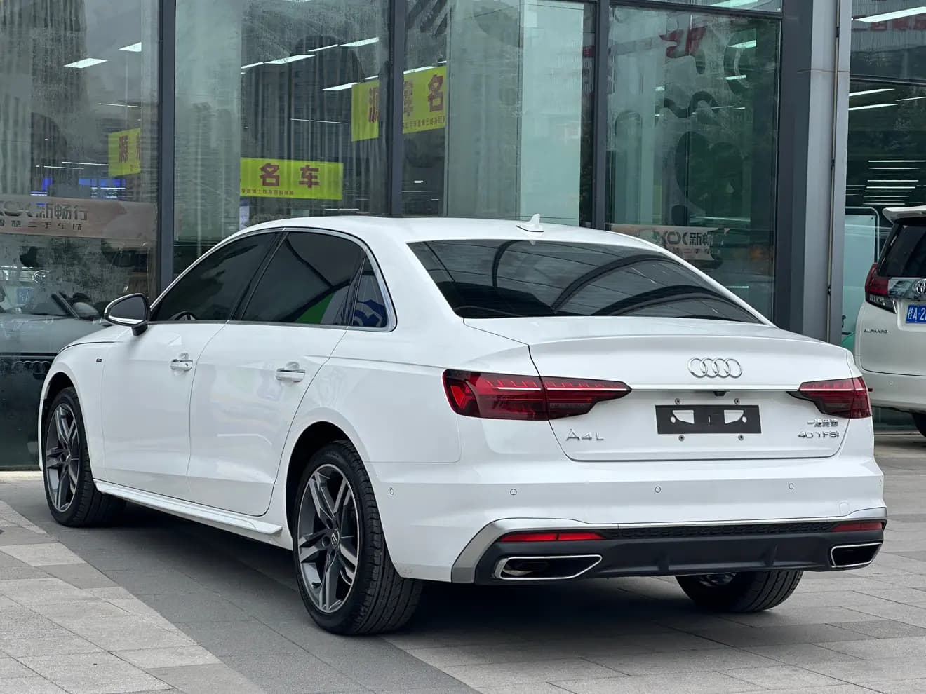 Audi A4L 2021 г. 47054 км. — фото 5