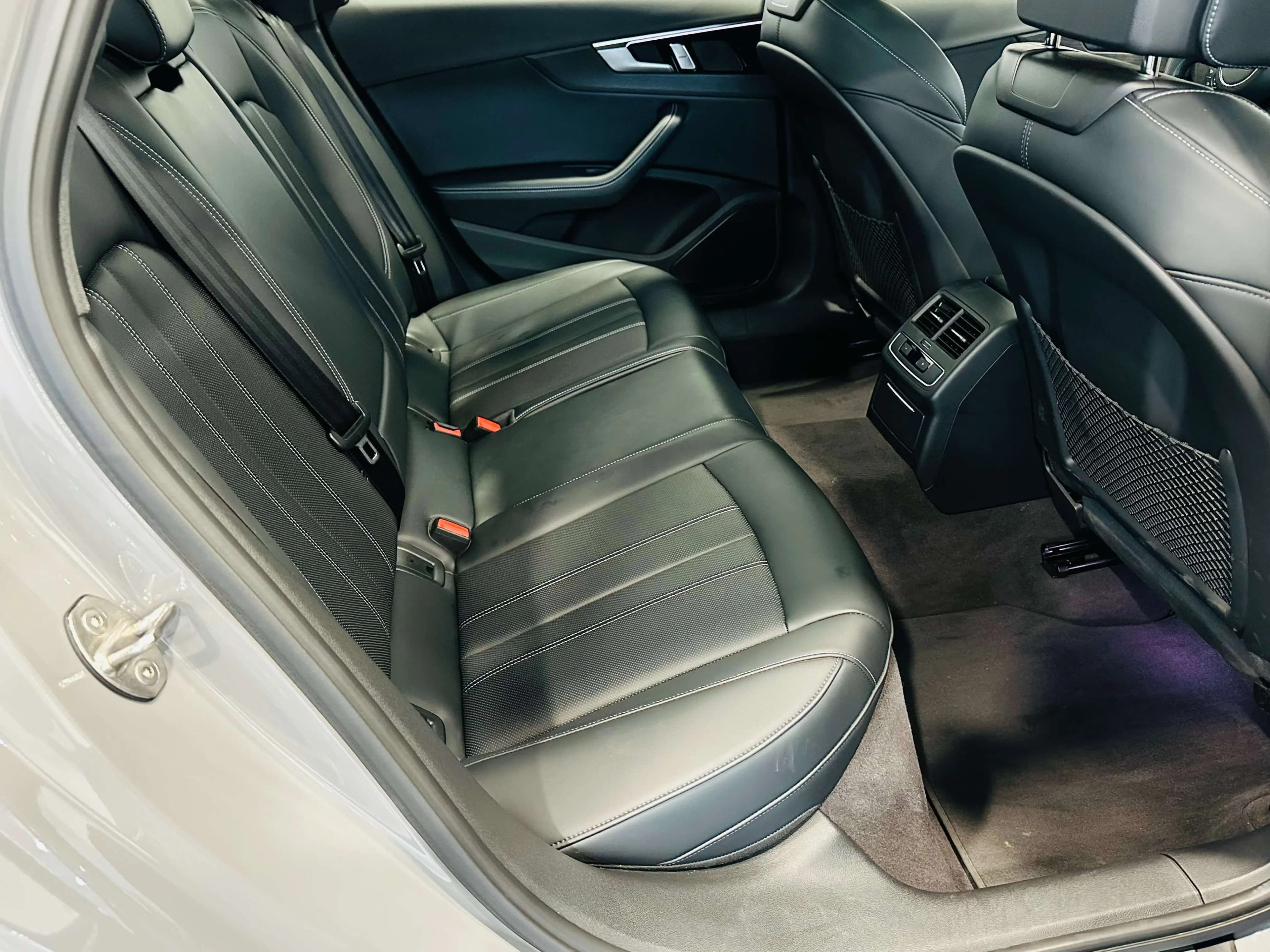 Audi A4L 2024 г. 8058 км. — фото 14