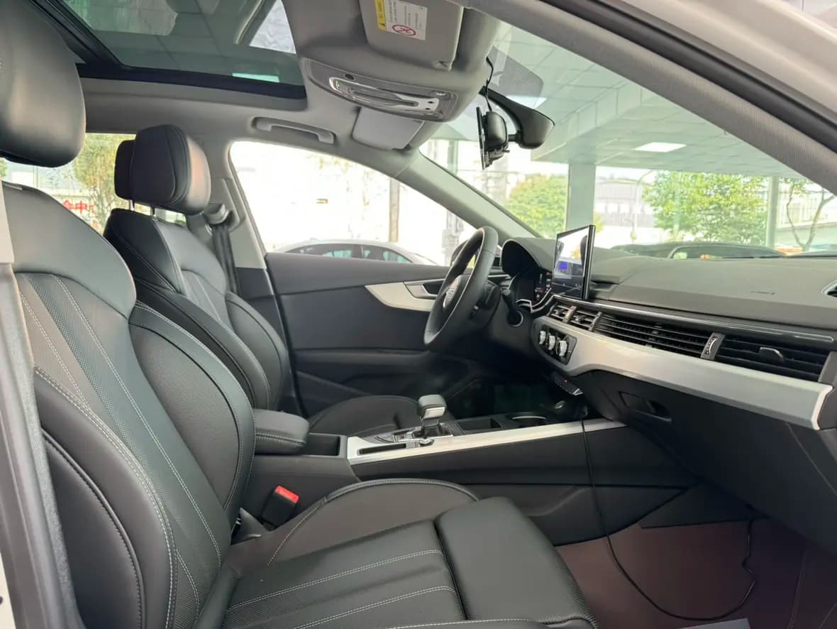 Audi A4L 2024 г. 21060 км. — фото 7