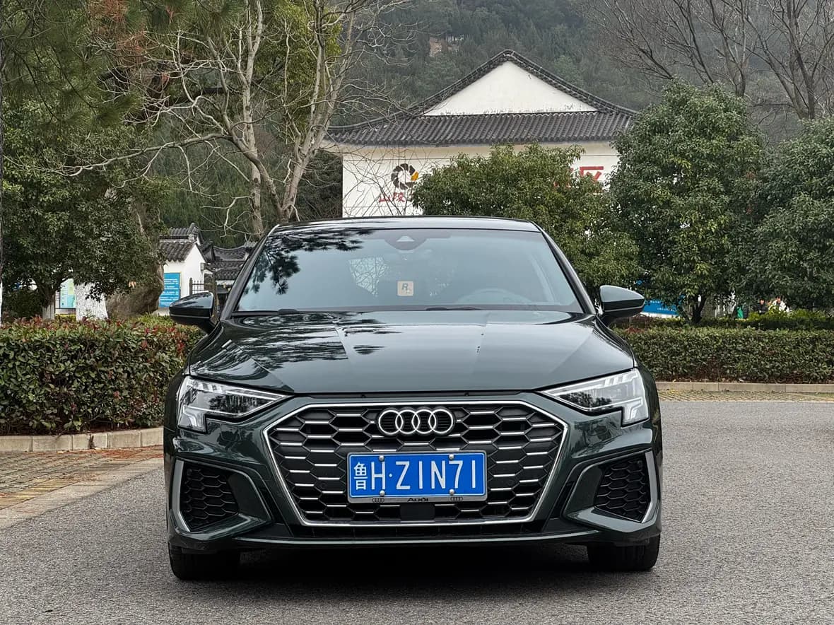 Audi A3 2023 г. 34082 км. — фото 2