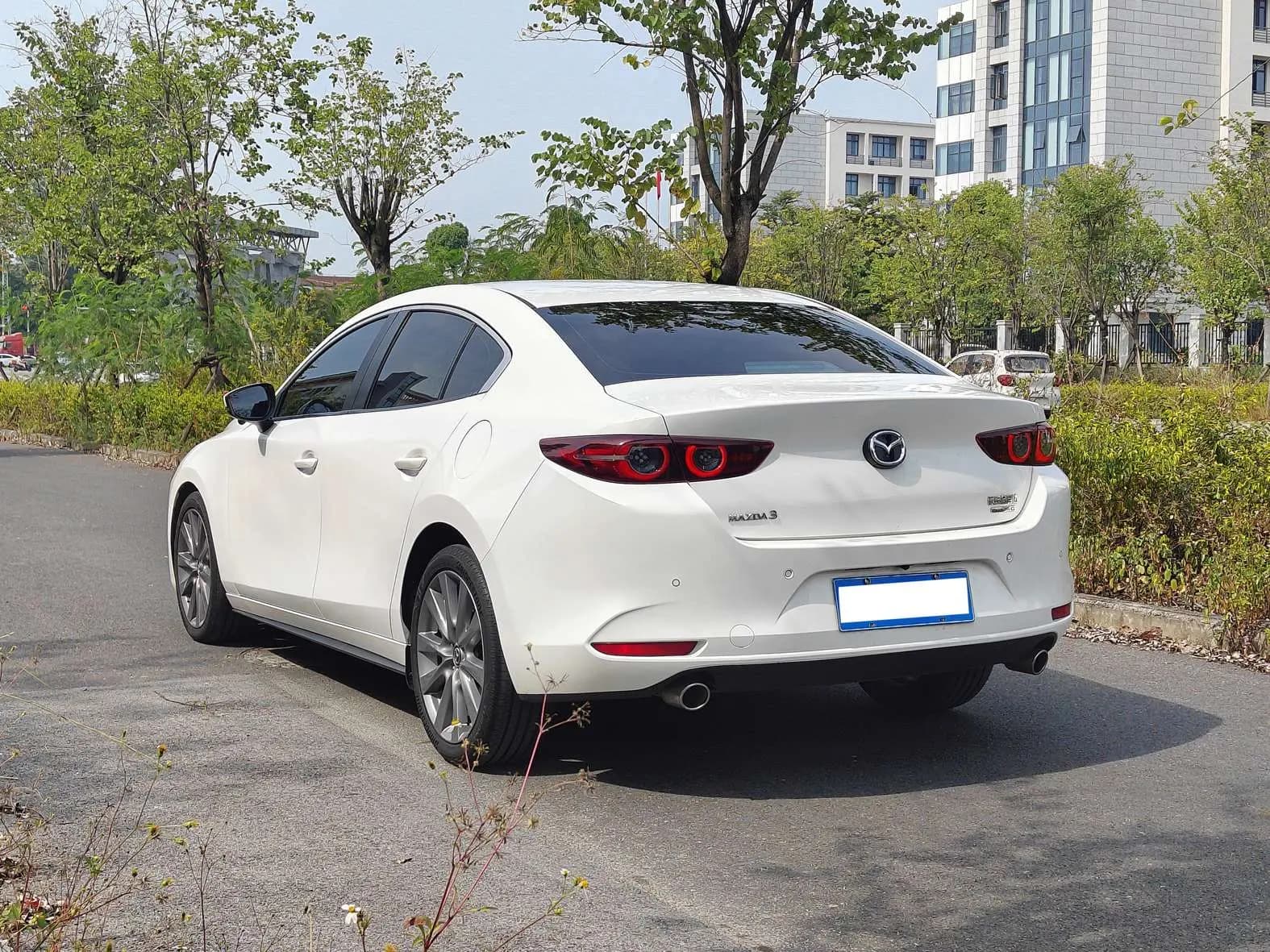 Mazda Axela 2022 г. 27700 км. — фото 5