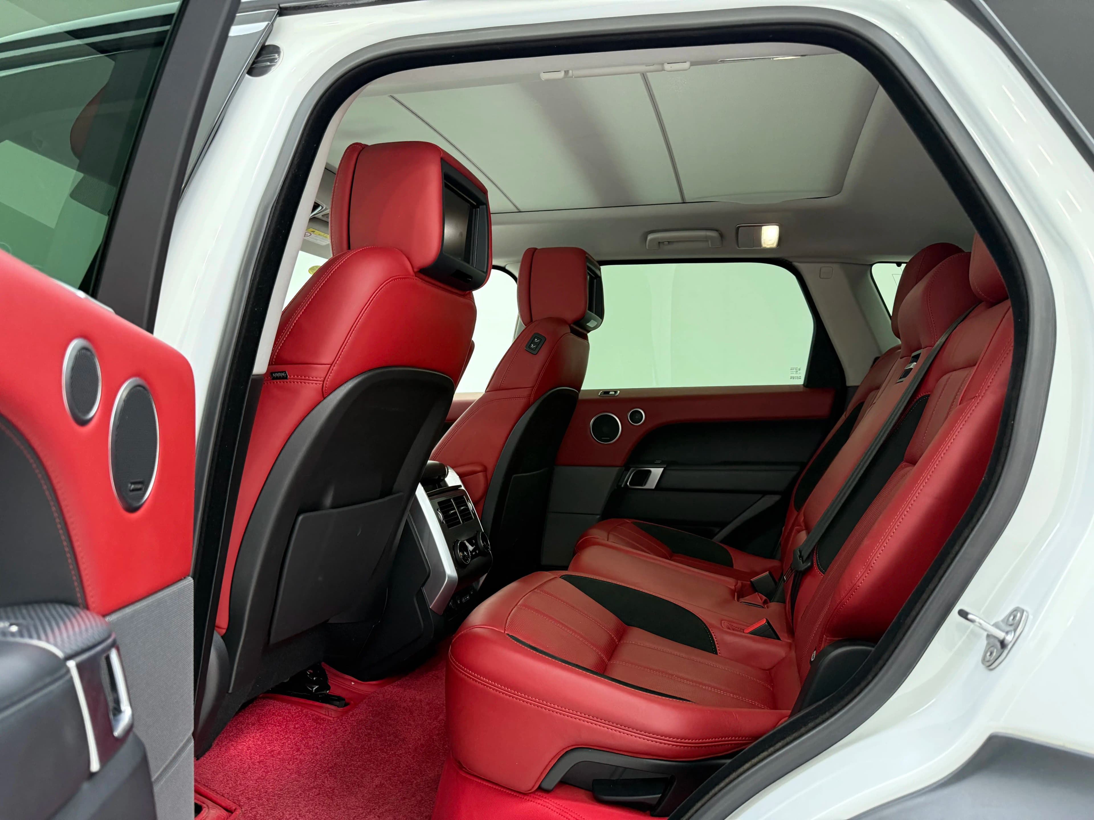Land Rover Range Rover Sport 2021 г. 71000 км. — фото 10