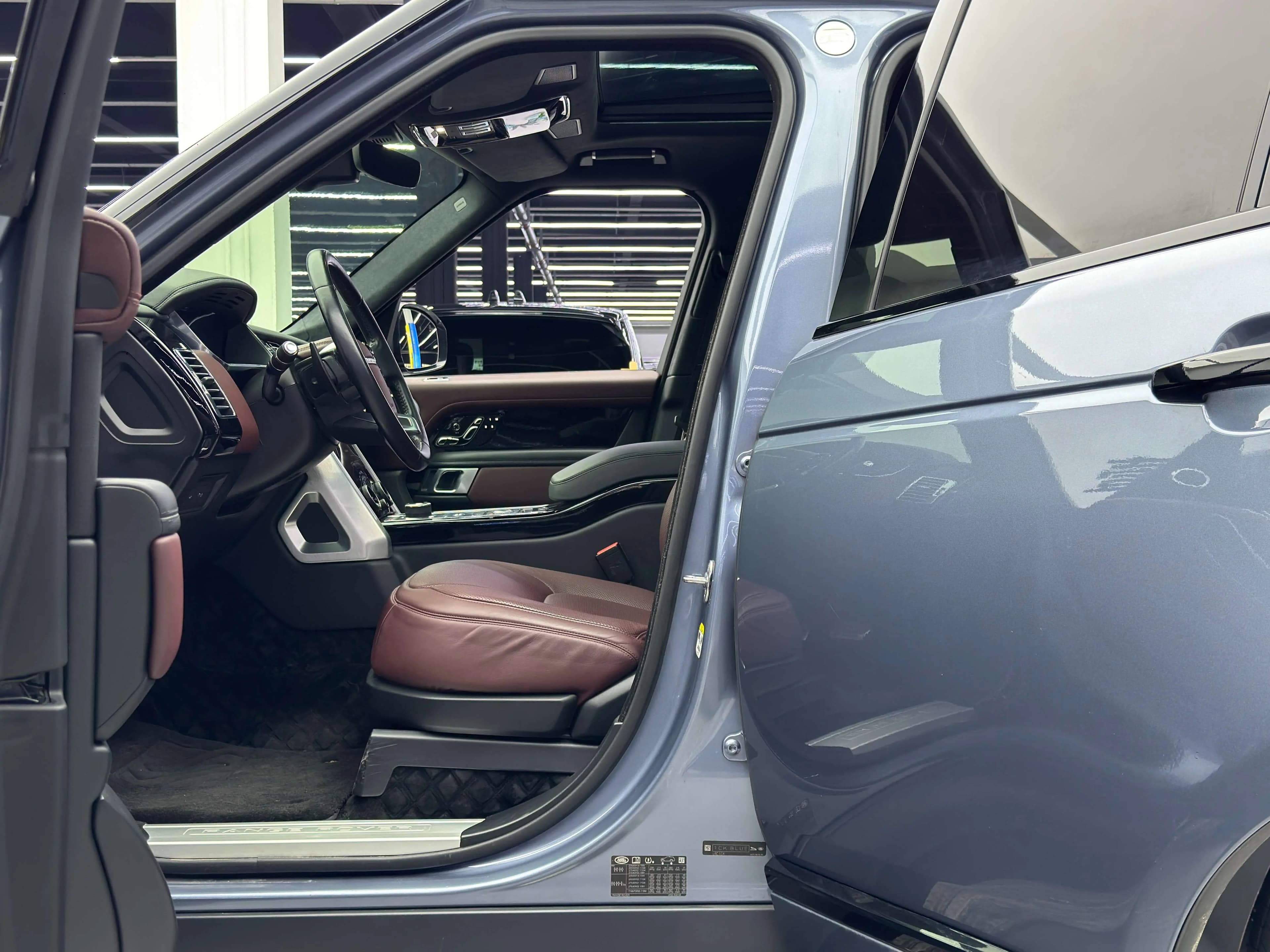 Land Rover Range rover 2021 г. 61408 км. — фото 17