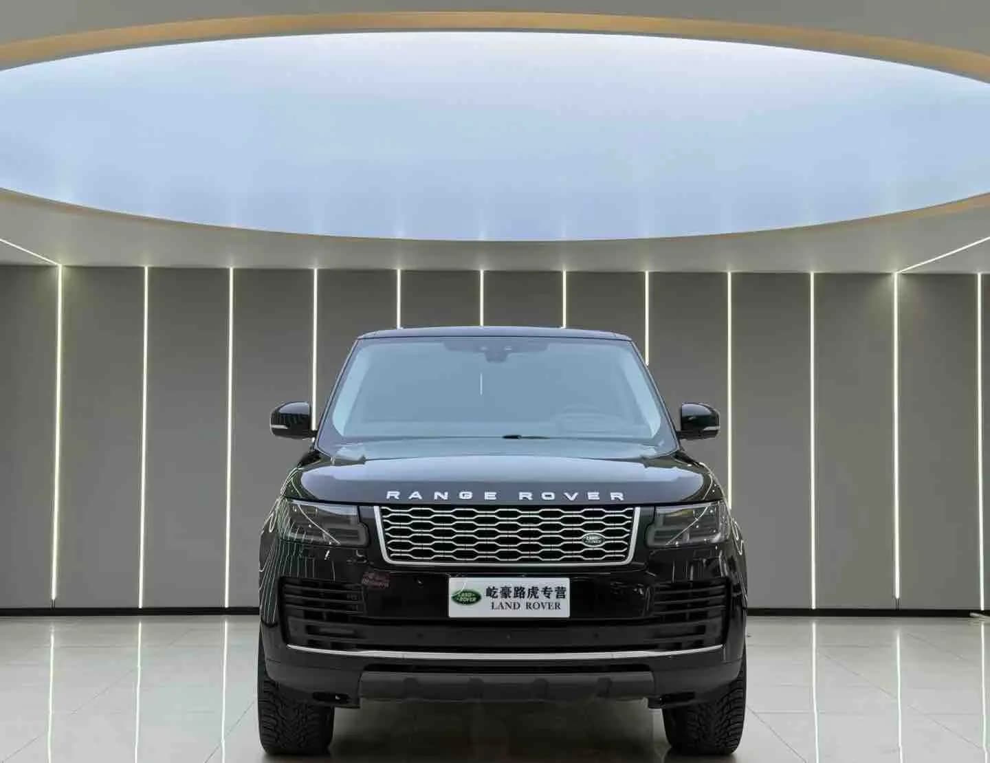 Land Rover Range rover 2021 г. 150009 км. — фото 2