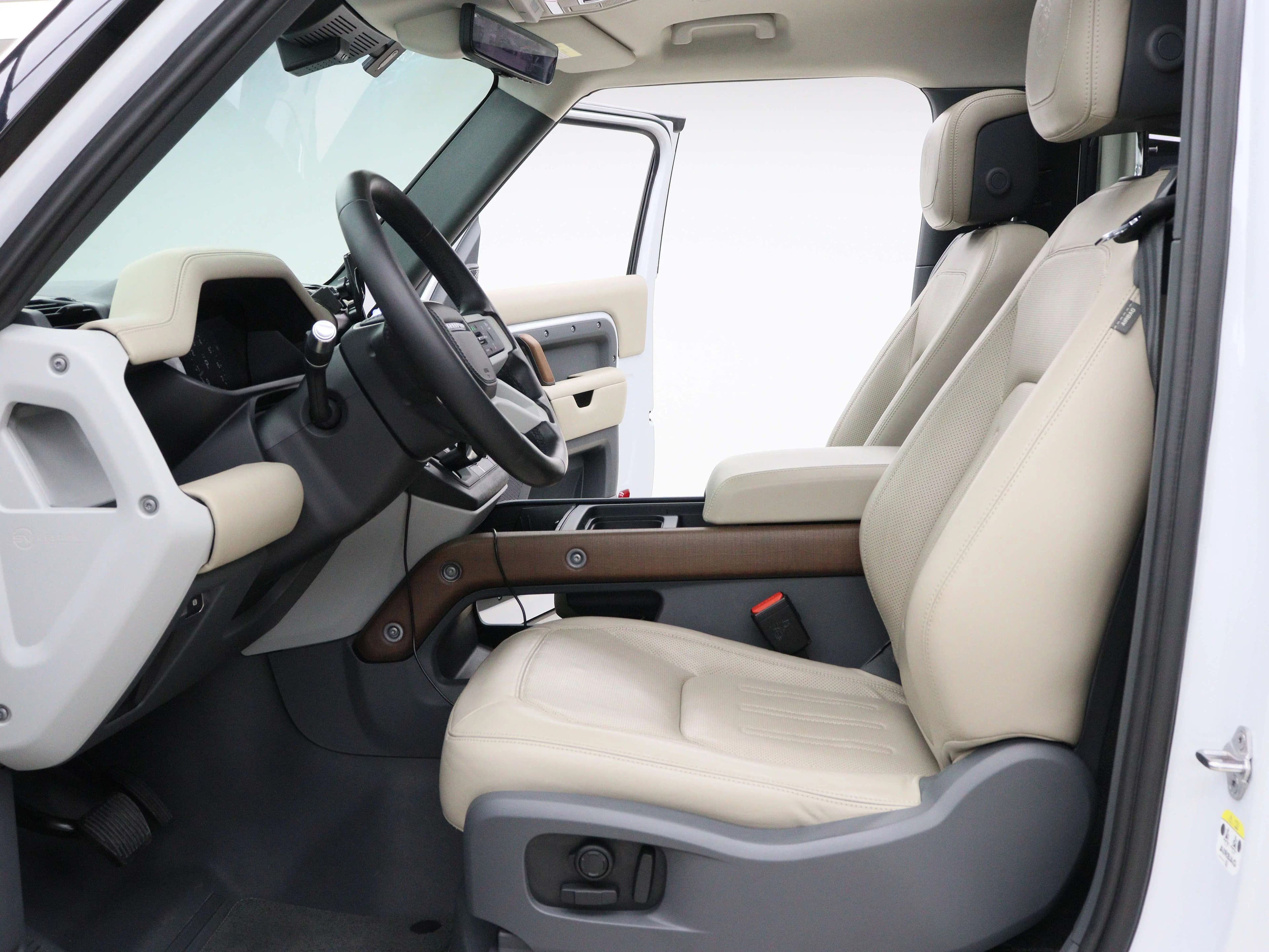 Land Rover Guard 2022 г. 51201 км. — фото 27