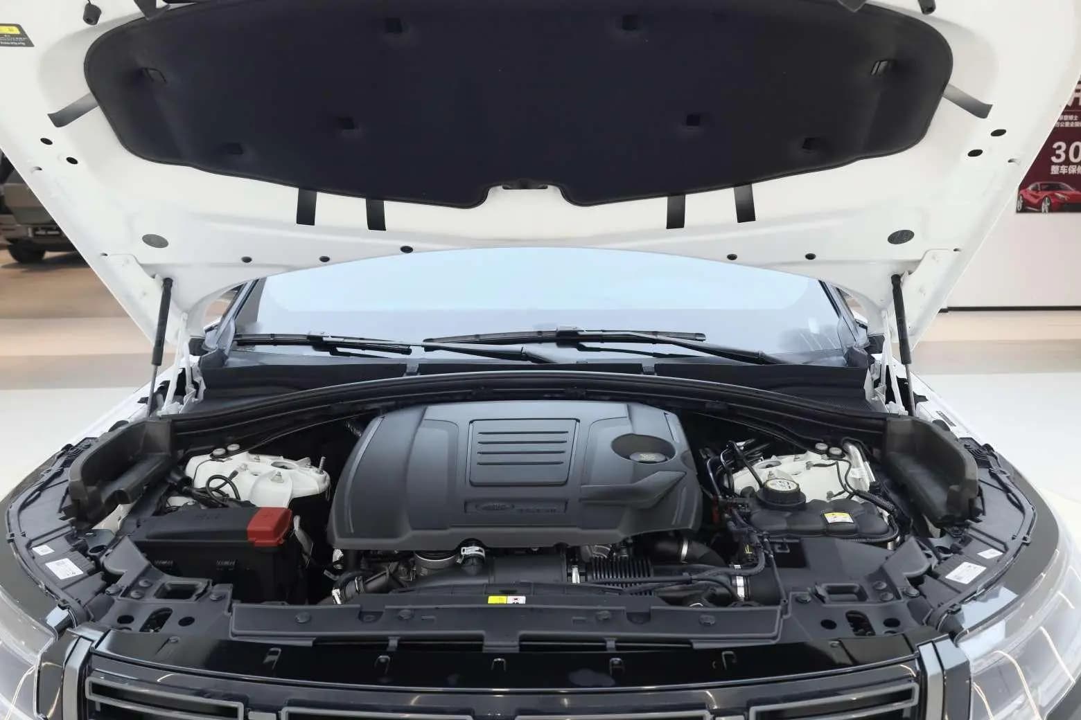 Land Rover Range Rover Velar 2024 г. 26742 км. — фото 8