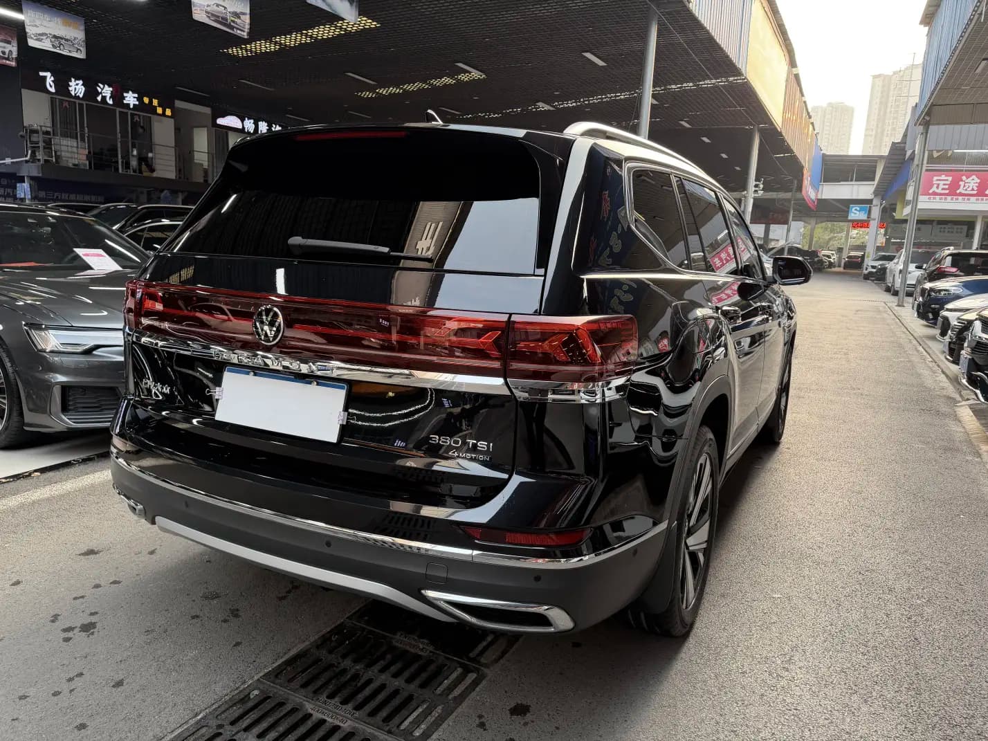 Volkswagen Teramont 2024 г. 33148 км. — фото 7