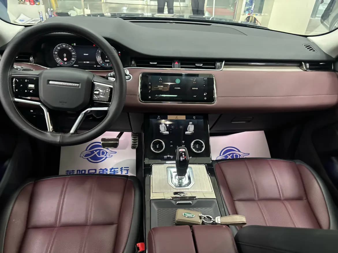 Land Rover Range Rover Evoque 2023 г. 28109 км. — фото 6