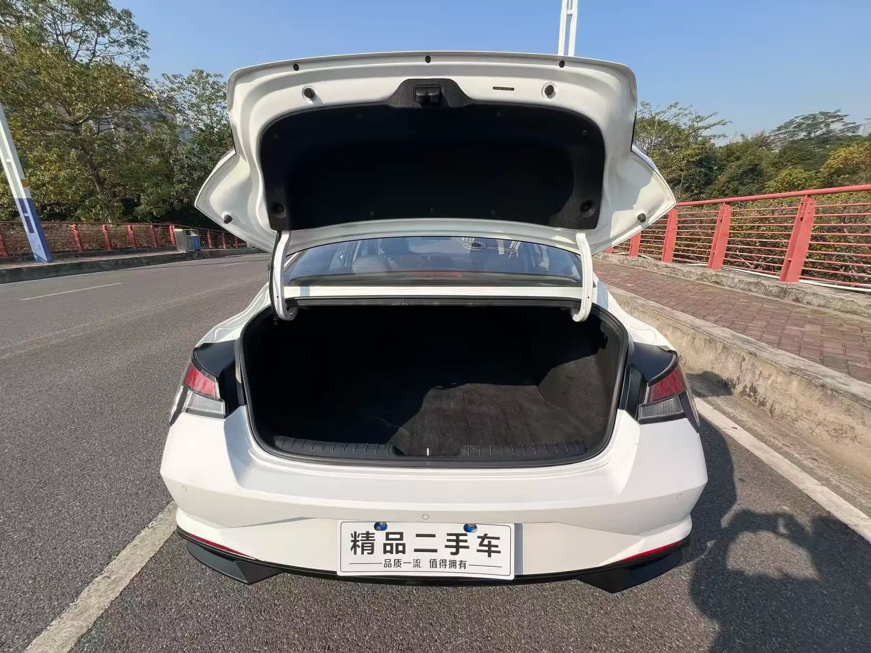 Hyundai Elantra 2022 г. 74020 км. — фото 27