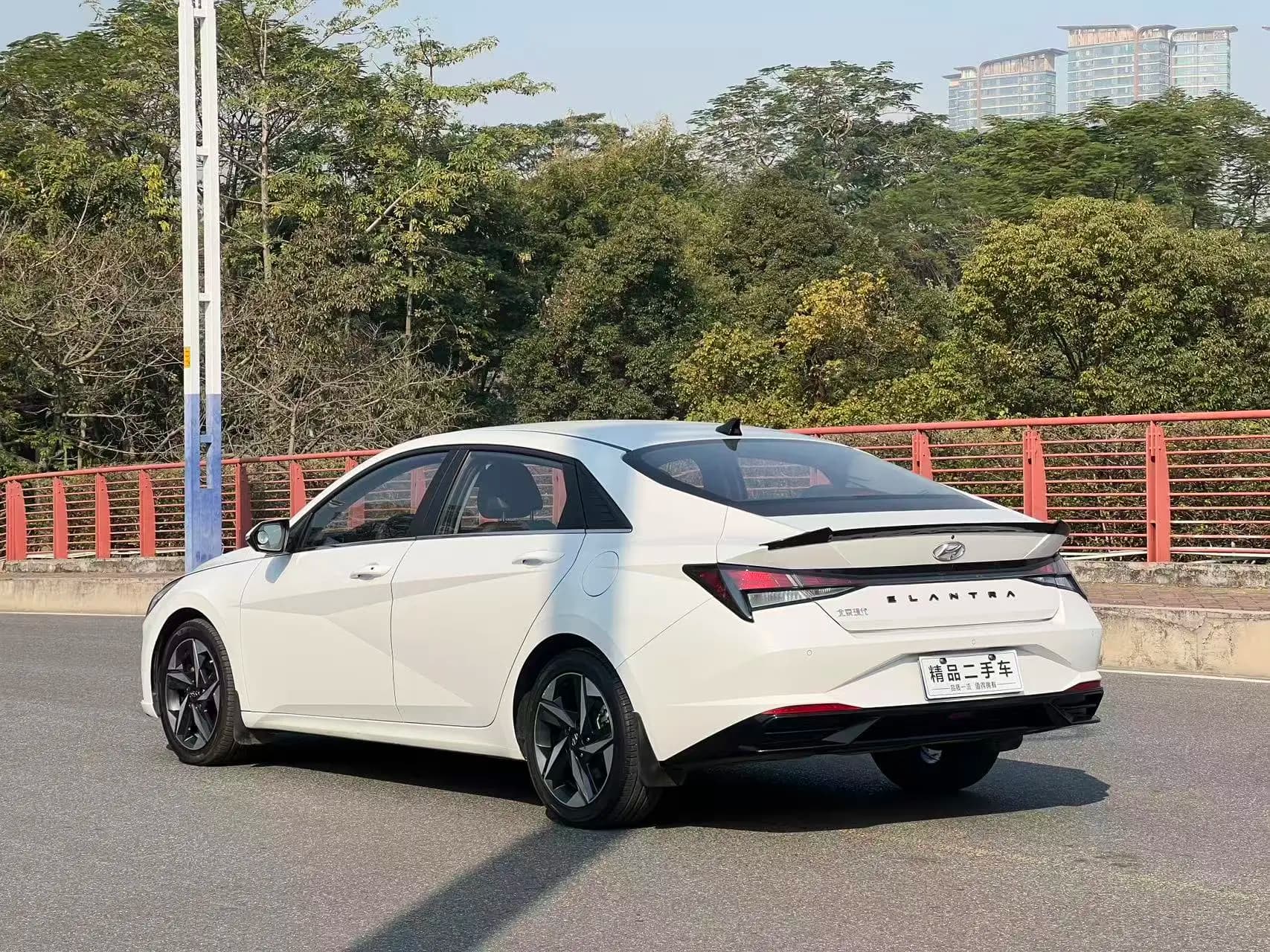Hyundai Elantra 2022 г. 74020 км. — фото 4