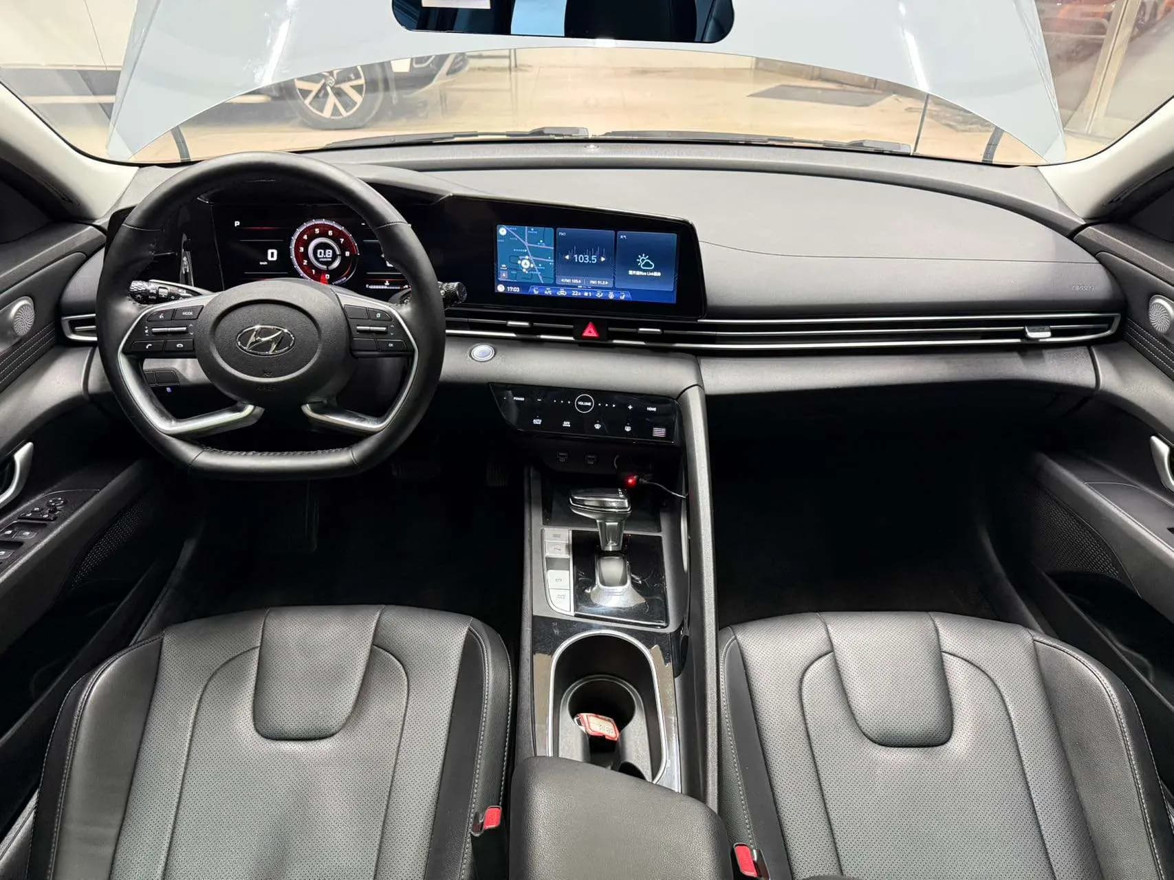 Hyundai Elantra 2021 г. 37018 км. — фото 14