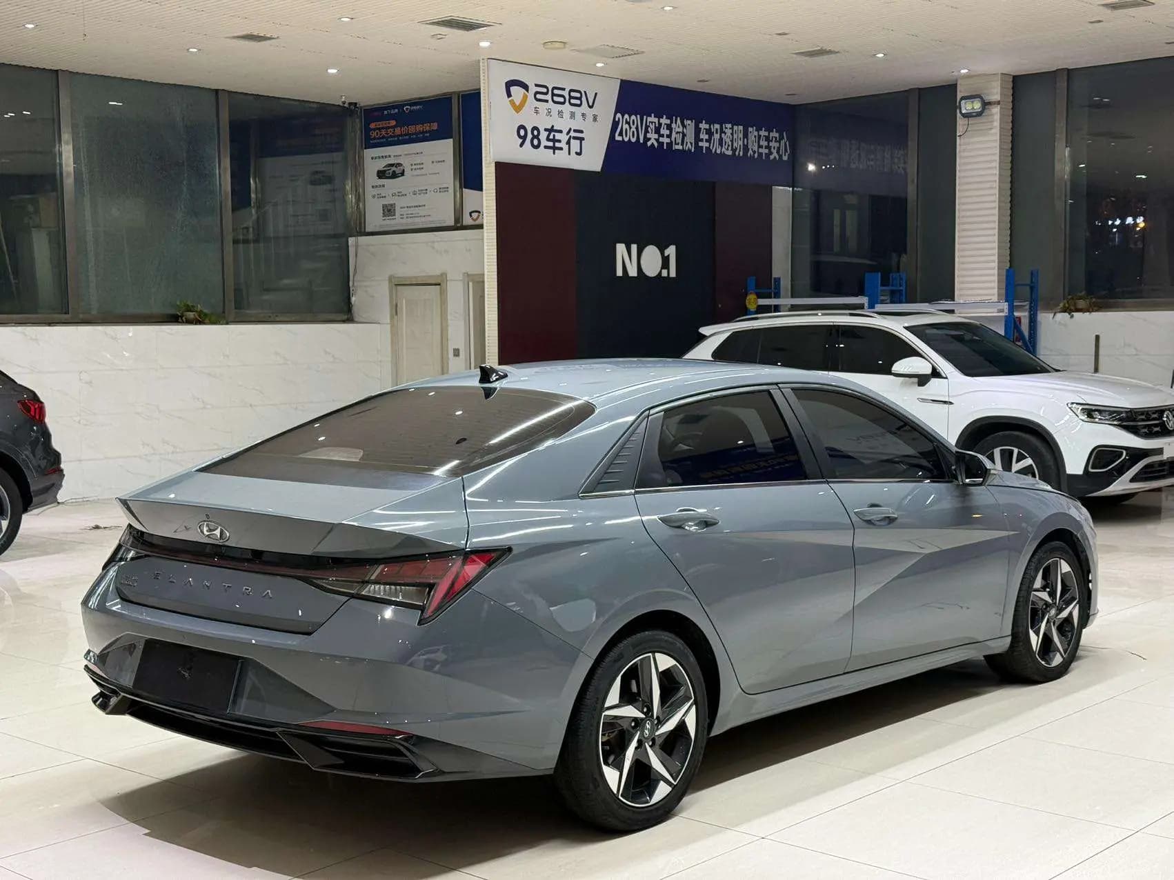 Hyundai Elantra 2021 г. 37018 км. — фото 6