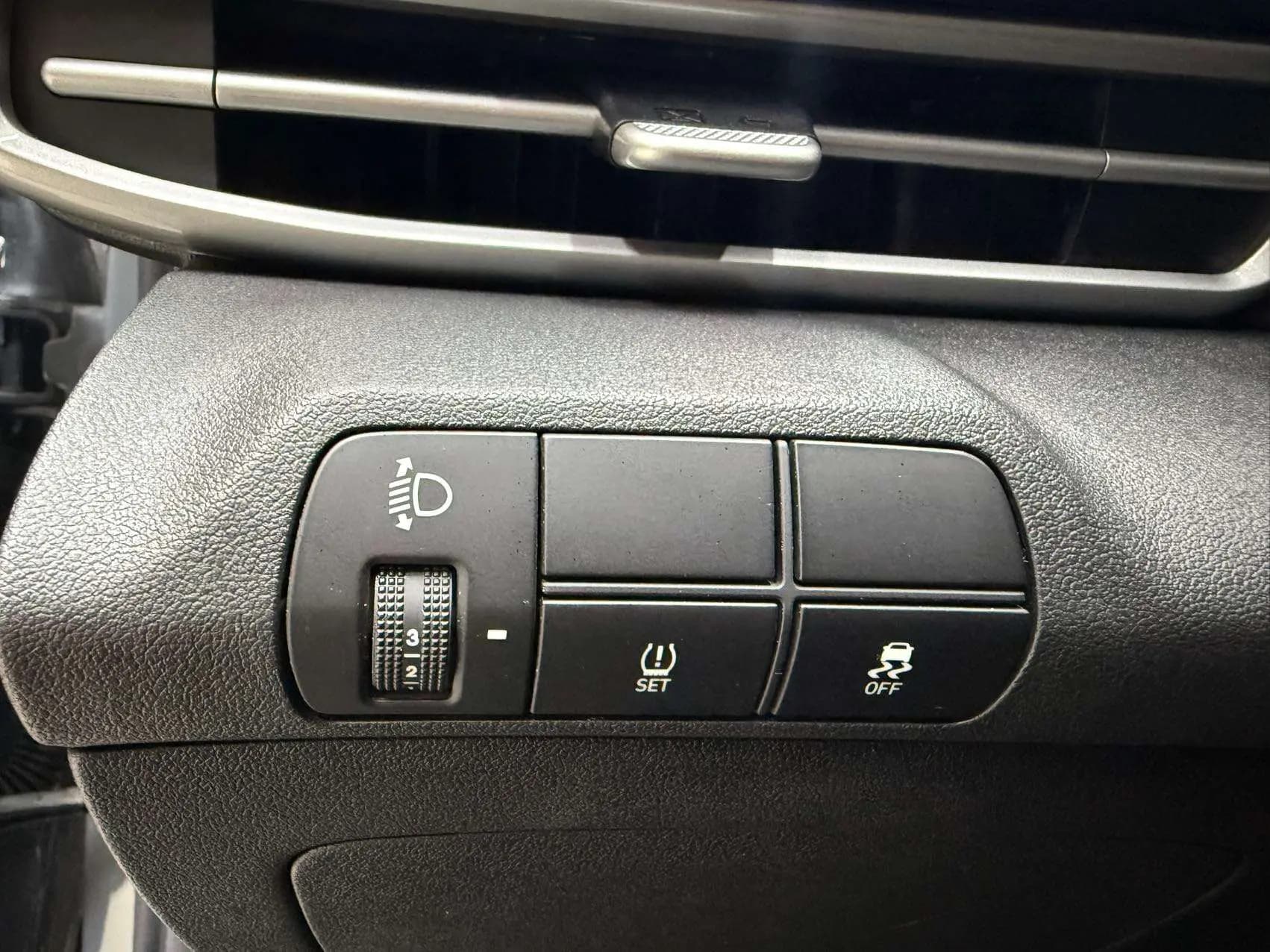 Hyundai Elantra 2021 г. 37018 км. — фото 10