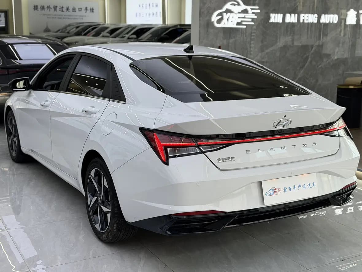 Hyundai Elantra 2022 г. 22017 км. — фото 4