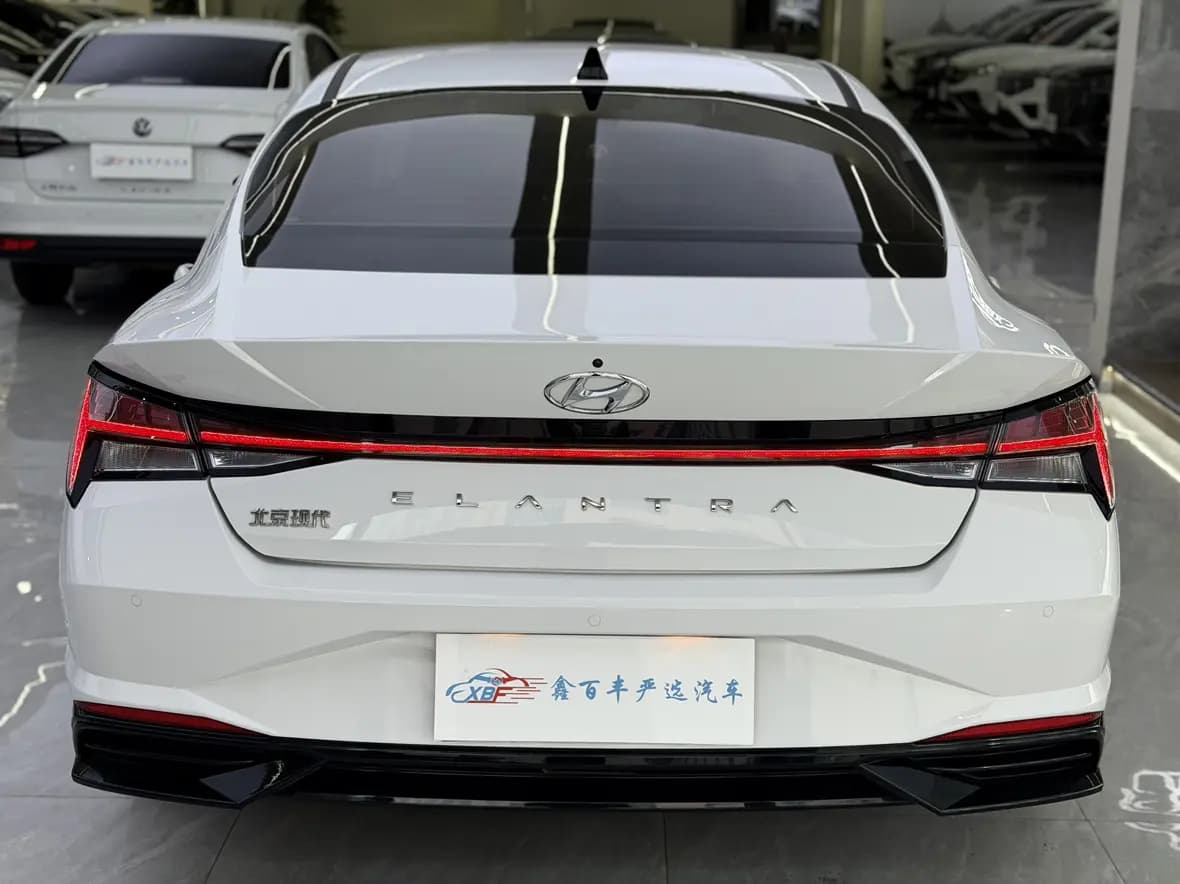 Hyundai Elantra 2022 г. 22017 км. — фото 5