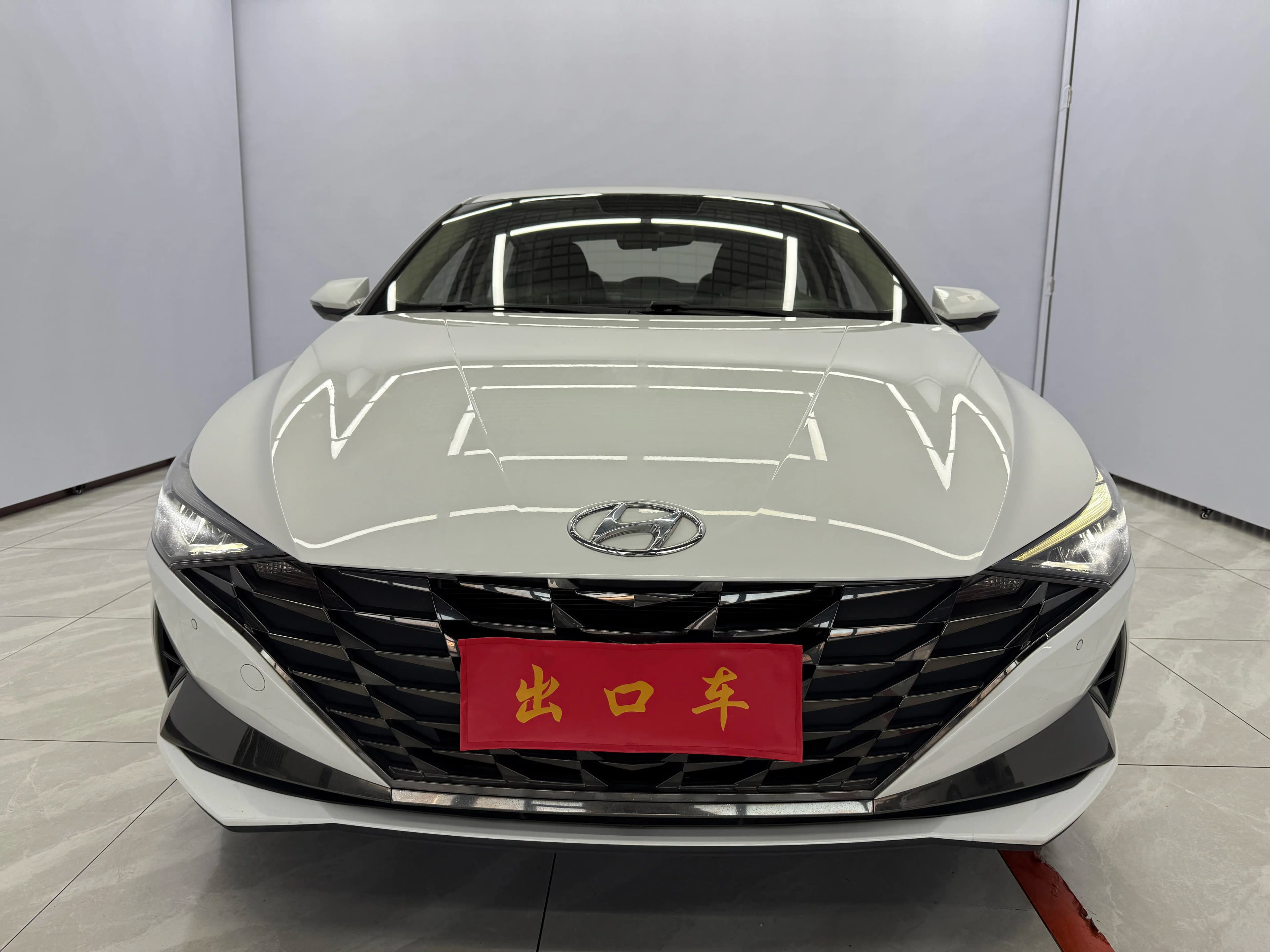 Hyundai Elantra 2022 г. 28016 км. — фото 2