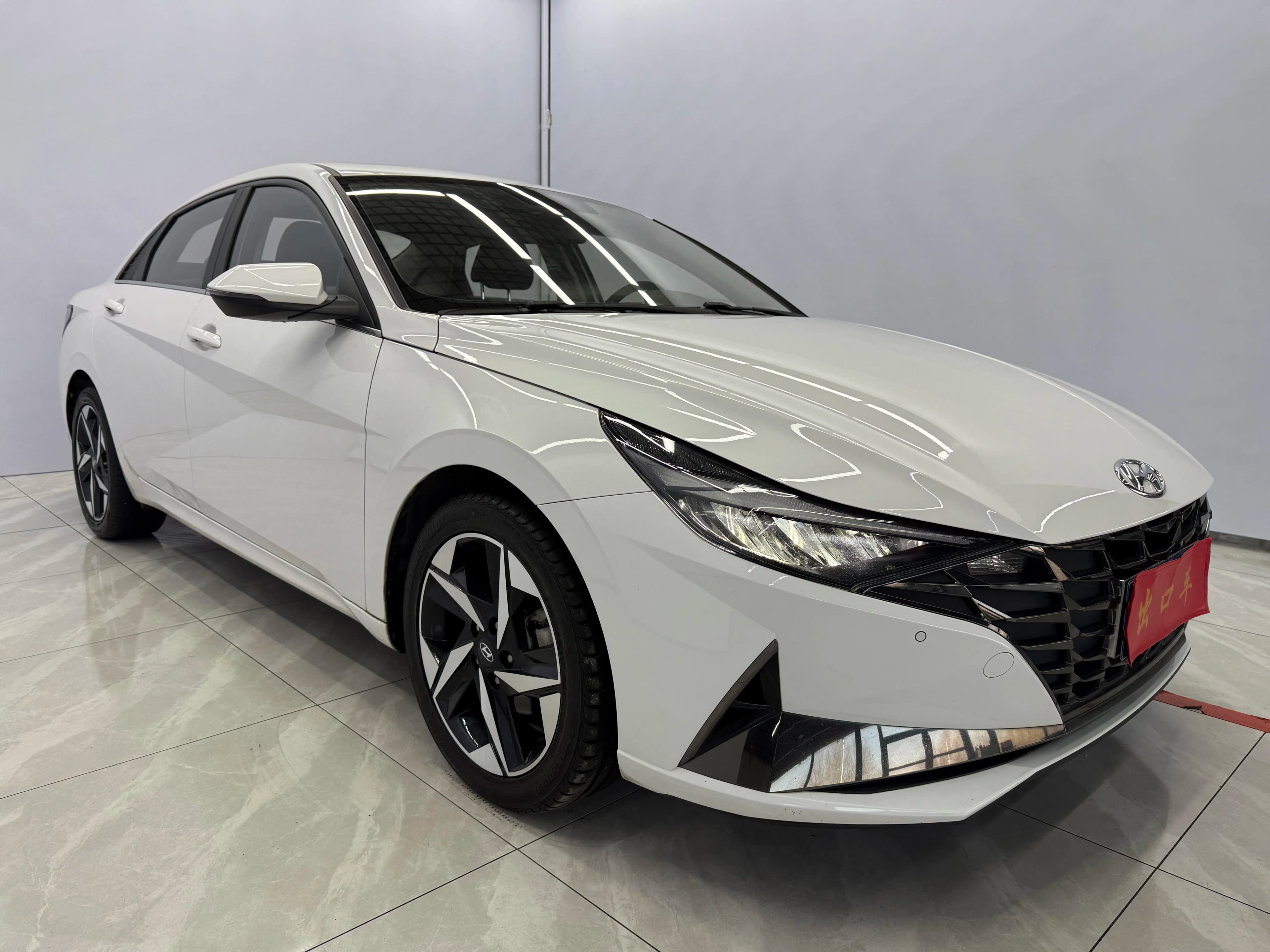 Hyundai Elantra 2022 г. 28016 км. — фото 3