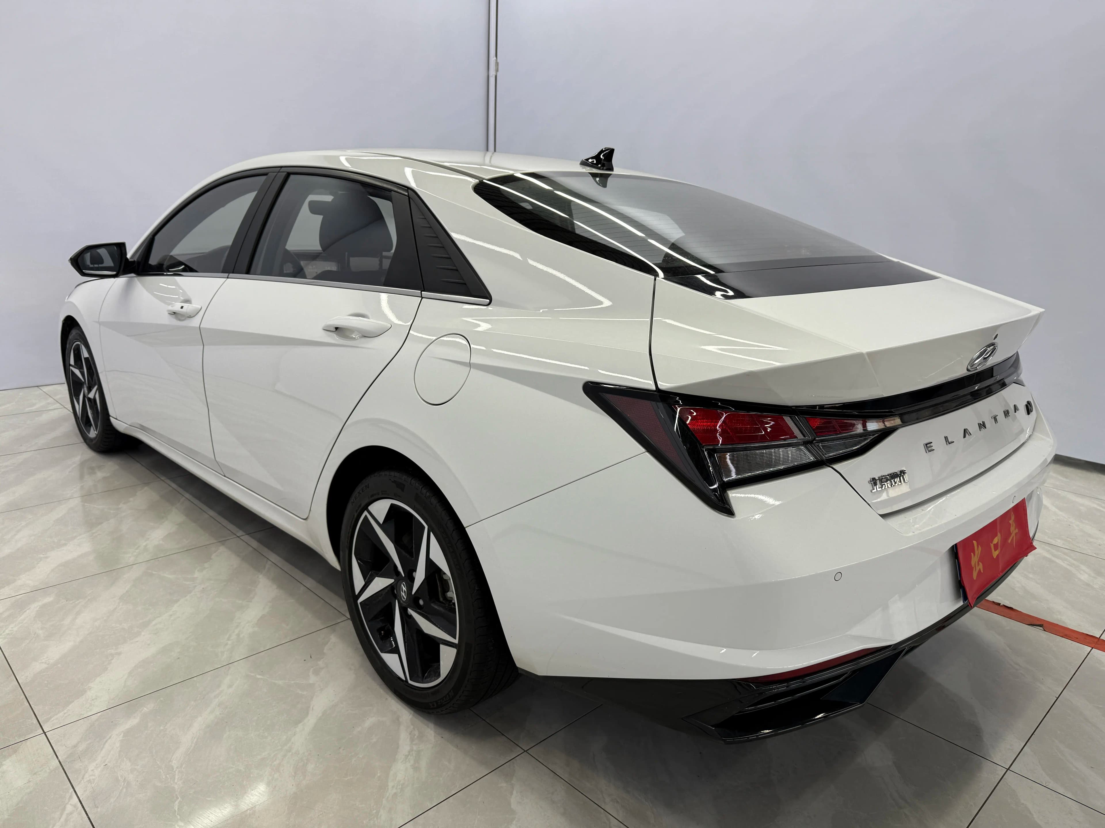 Hyundai Elantra 2022 г. 28016 км. — фото 4