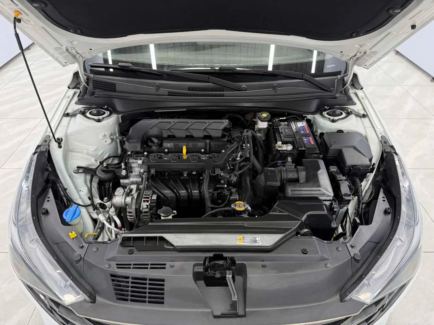 Hyundai Elantra 2022 г. 28016 км. — фото 8