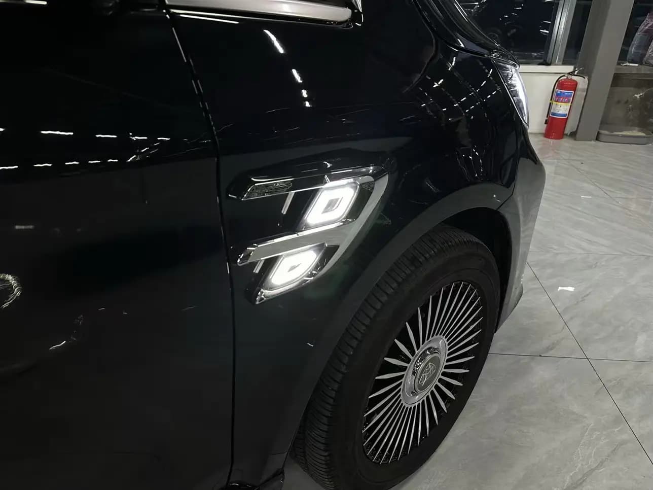 Mercedes-Benz Vito 2023 г. 80077 км. — фото 6