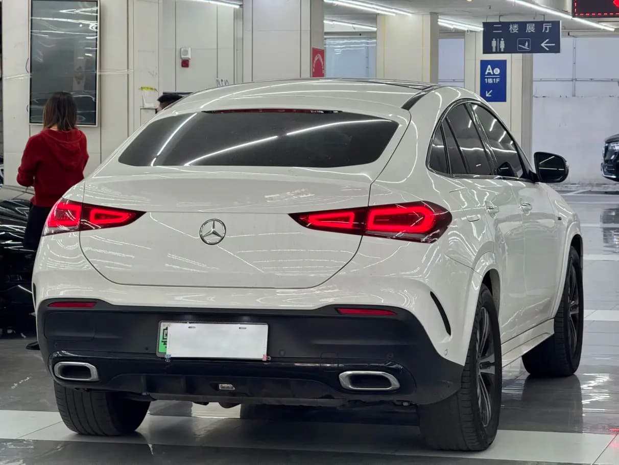 Mercedes-Benz GLE Coupe PHEV 2021 г. 39061 км. — фото 4