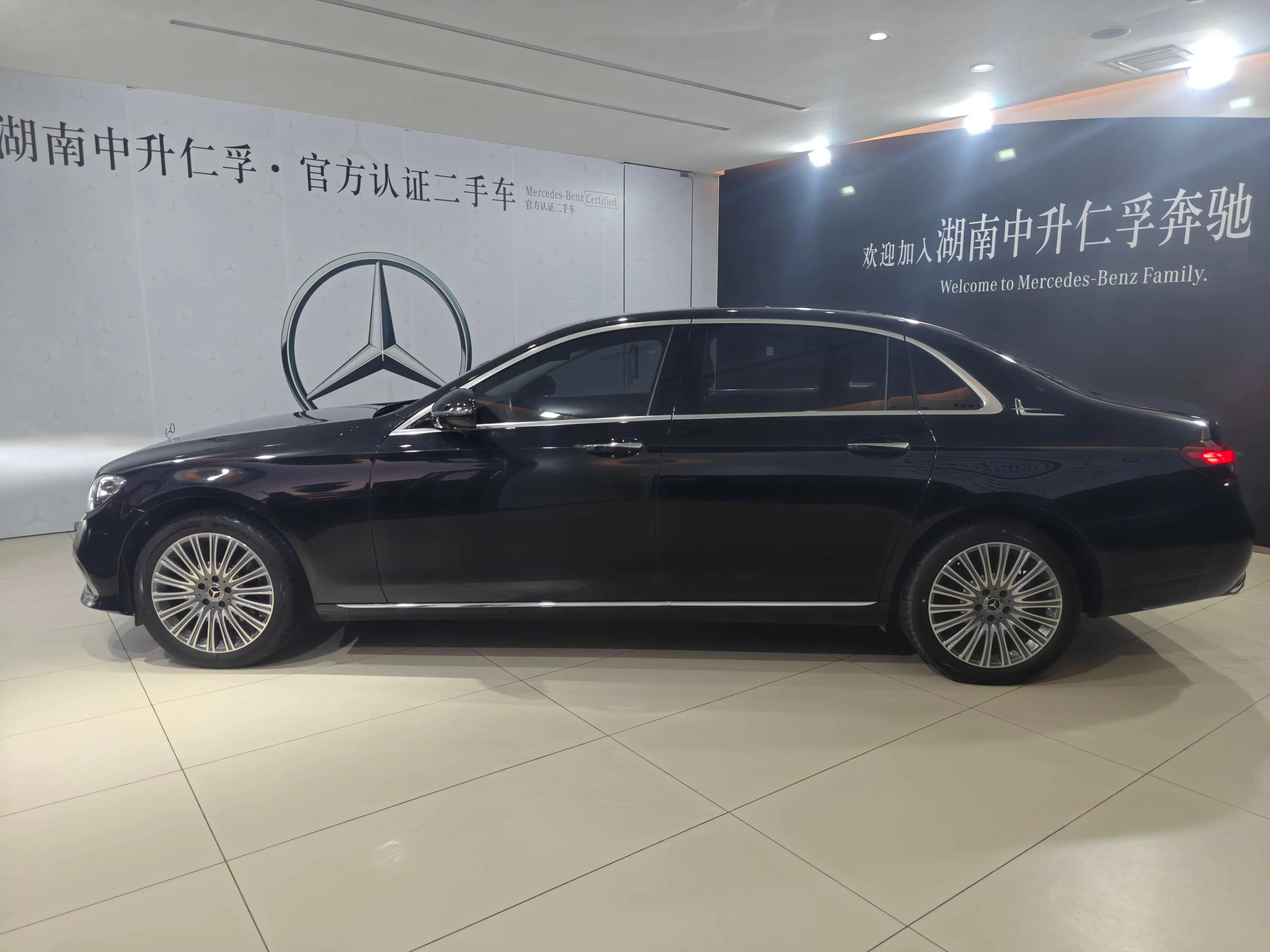 Mercedes-Benz E-Class 2023 г. 25515 км. — фото 3