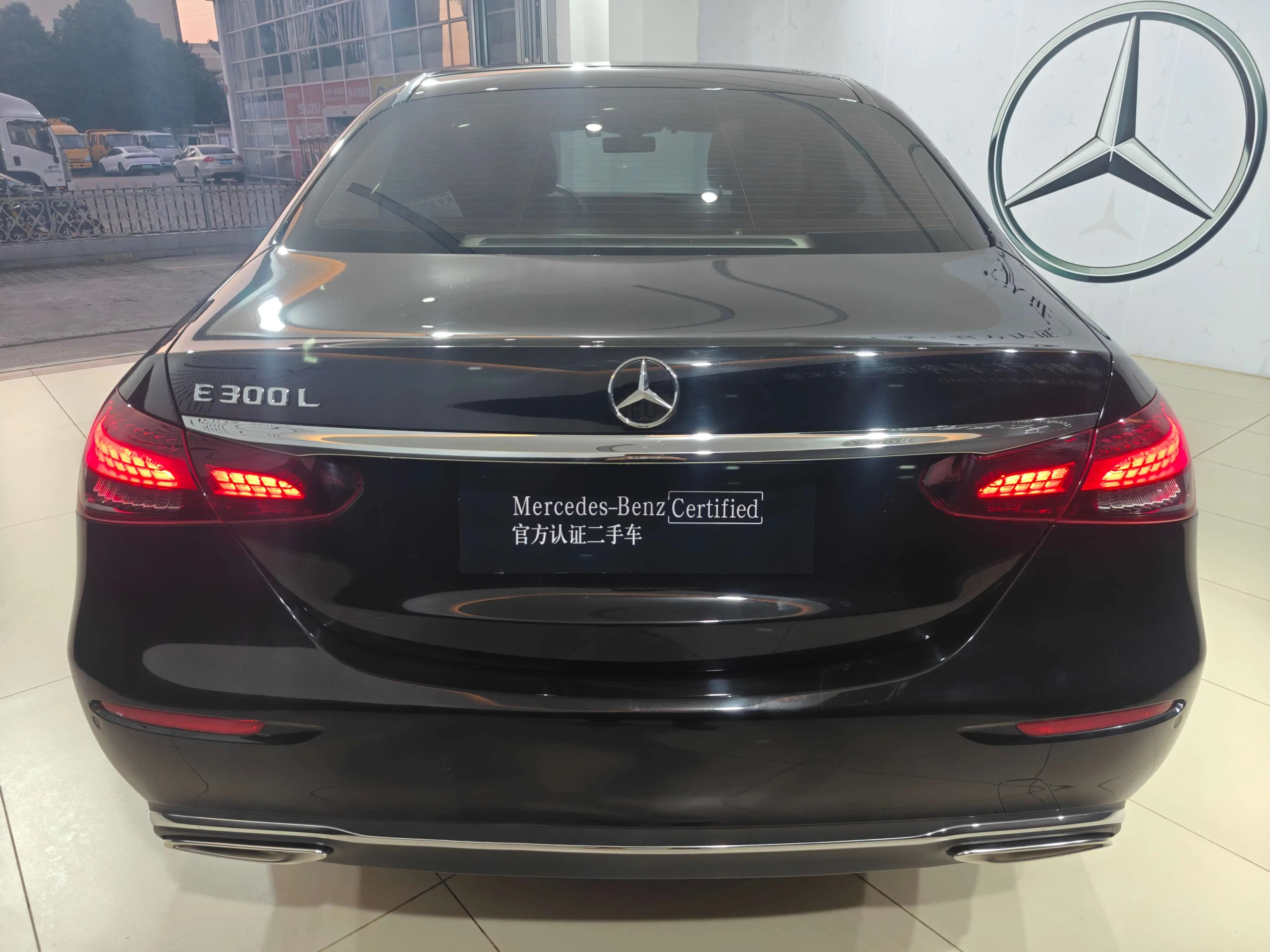 Mercedes-Benz E-Class 2023 г. 25515 км. — фото 4
