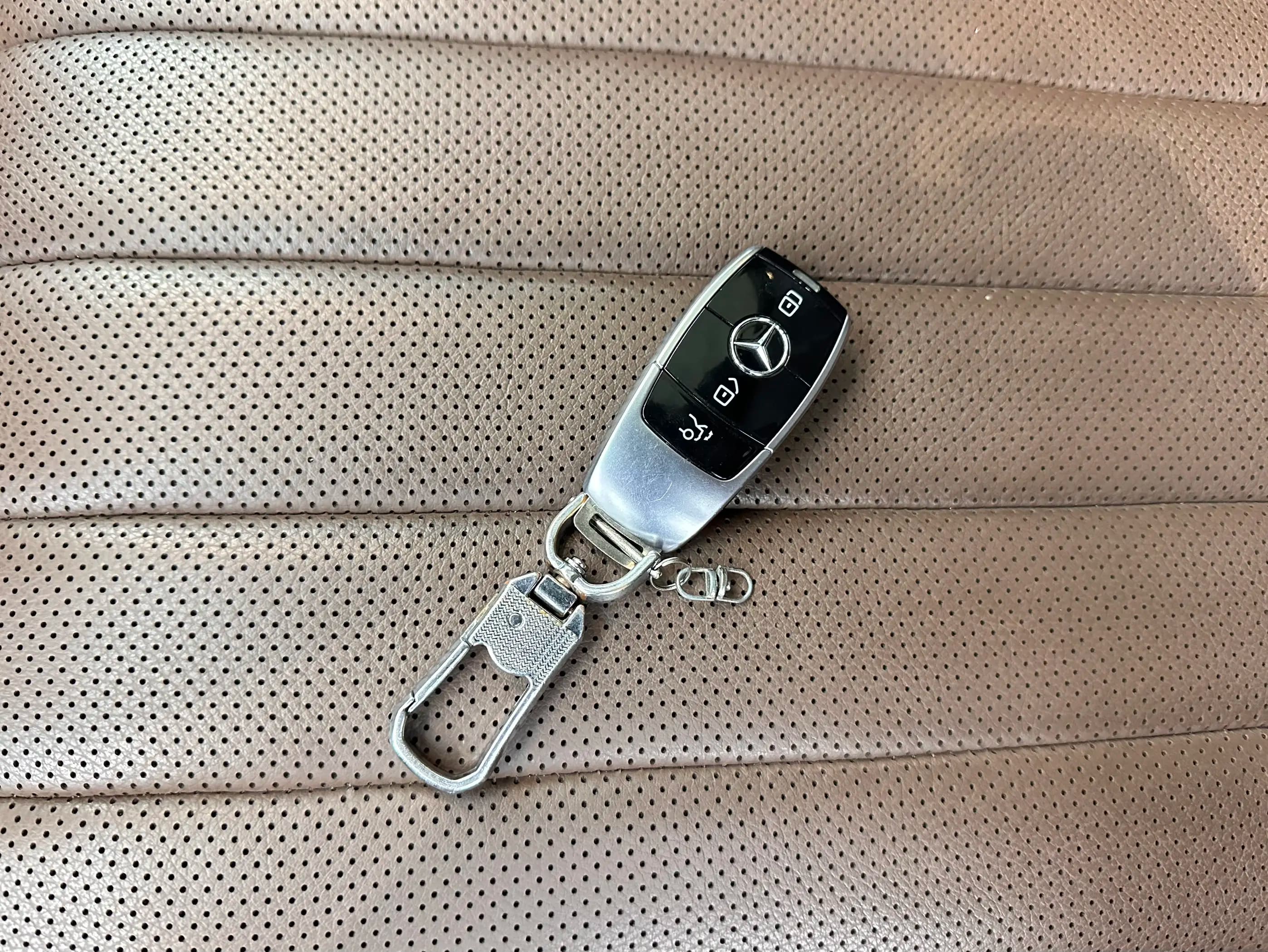 Mercedes-Benz E-Class 2021 г. 48196 км. — фото 11