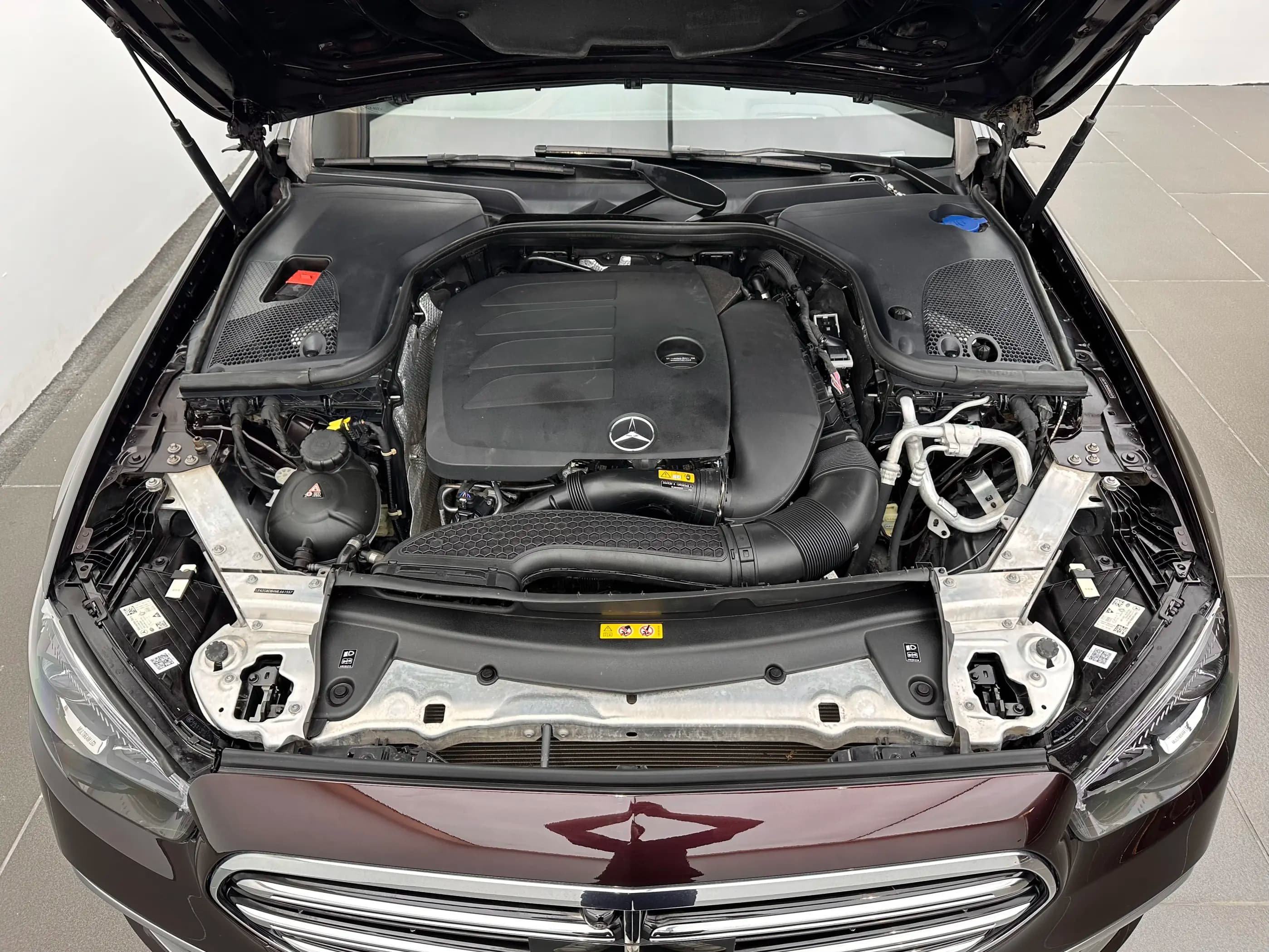 Mercedes-Benz E-Class 2021 г. 48196 км. — фото 10