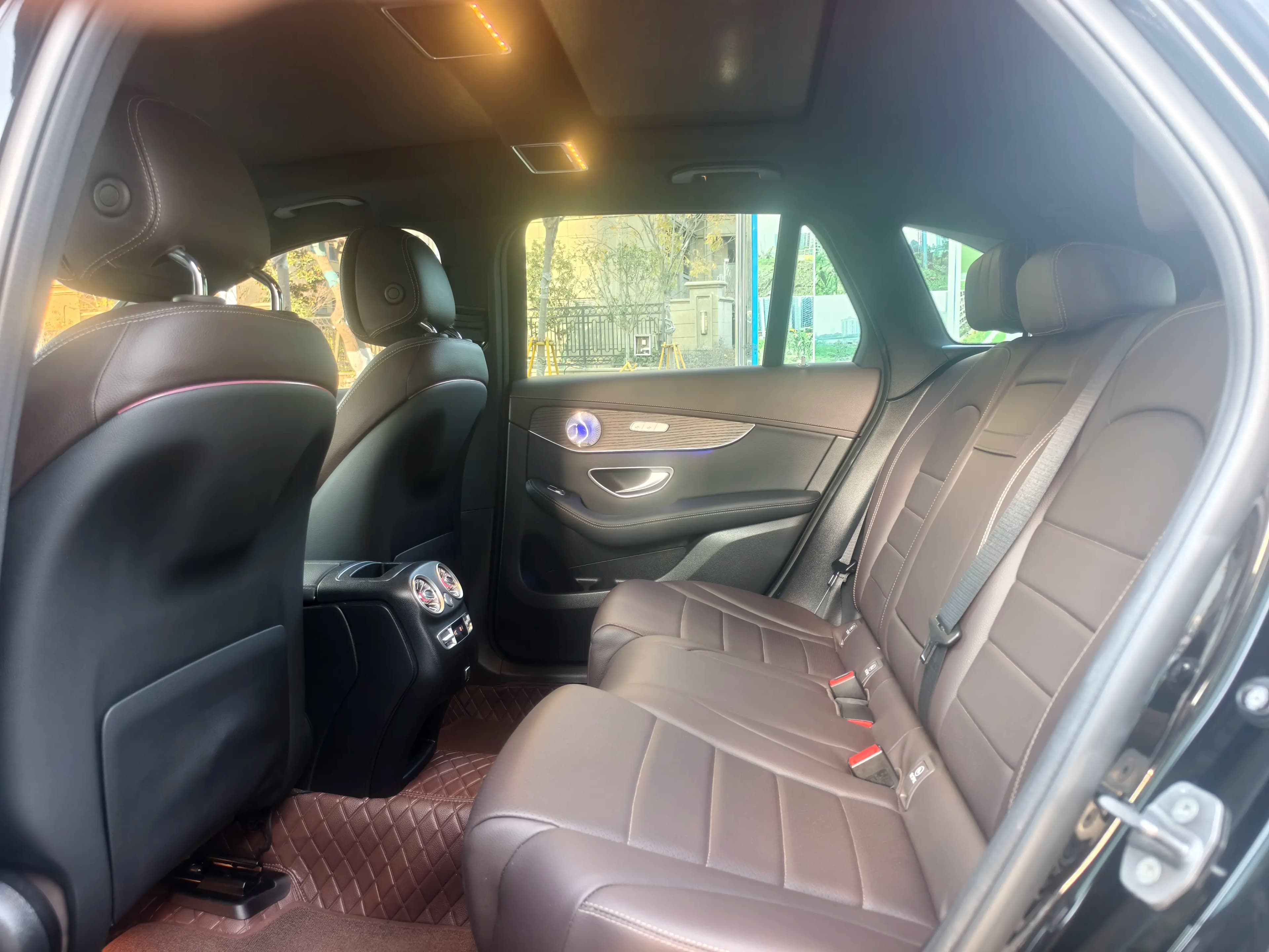 Mercedes-Benz GLC 2023 г. 48116 км. — фото 13