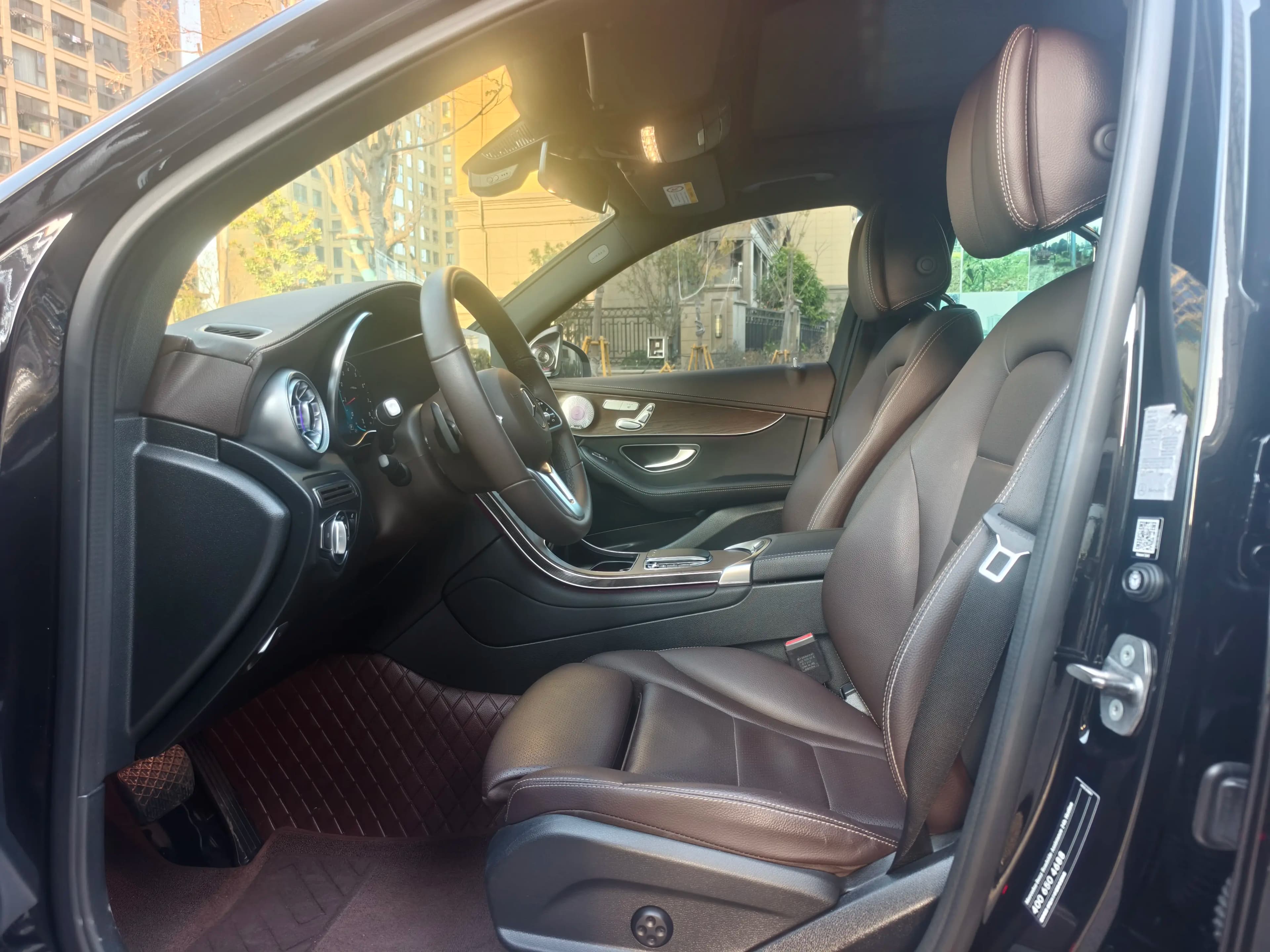 Mercedes-Benz GLC 2023 г. 48116 км. — фото 14