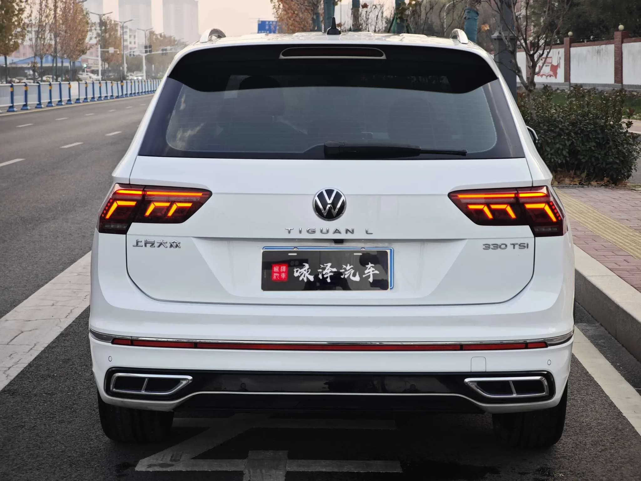 Volkswagen Tiguan L 2023 г. 26121 км. — фото 3