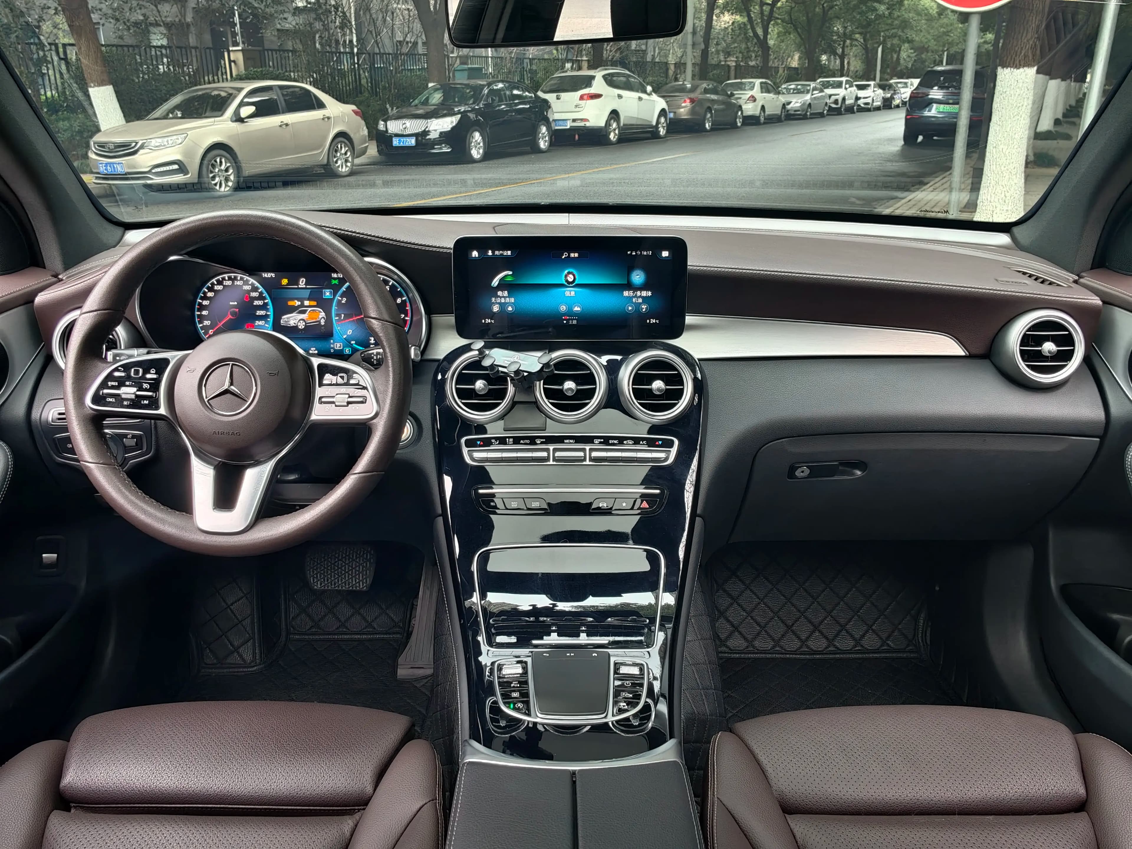 Mercedes-Benz GLC 2021 г. 92113 км. — фото 6