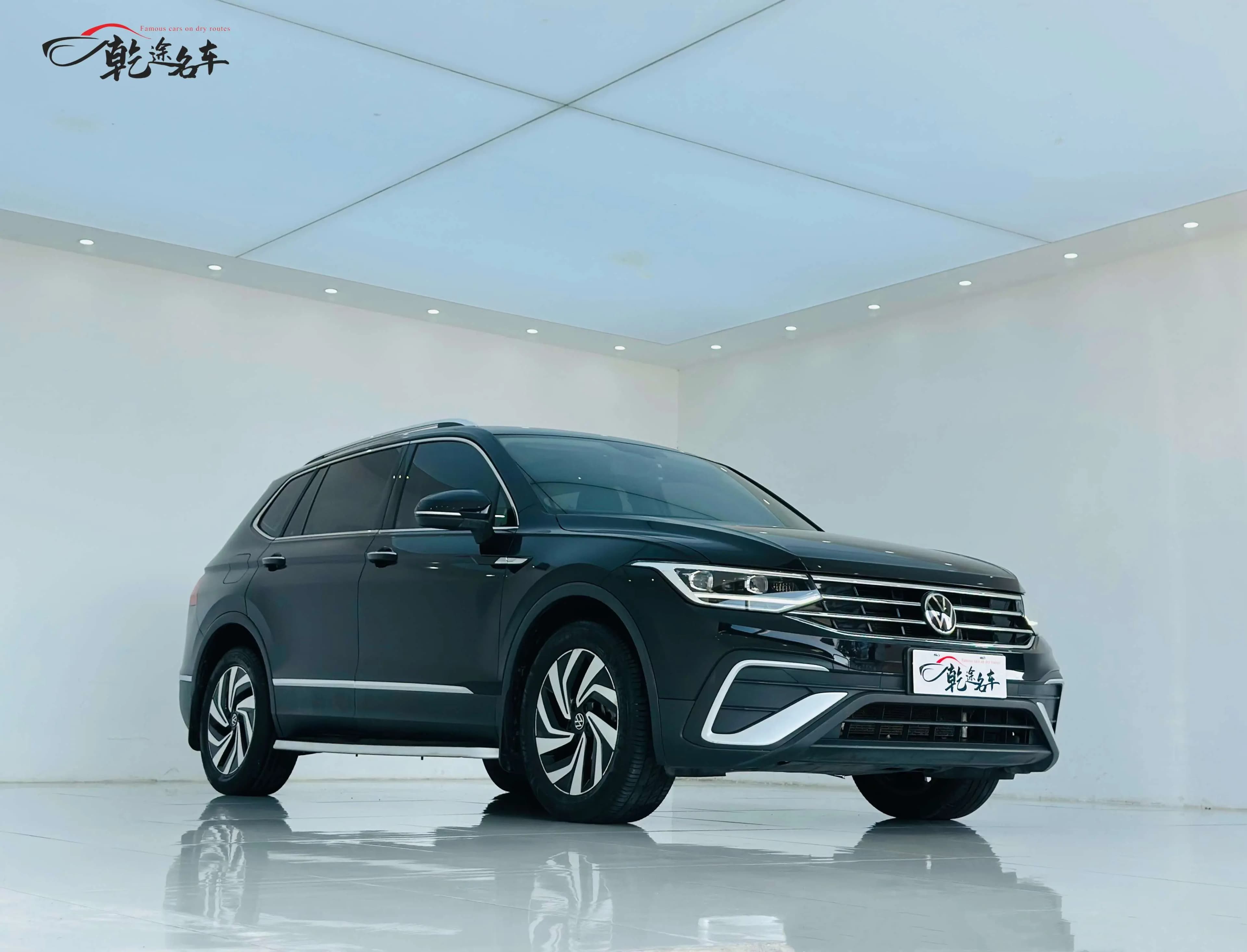 Volkswagen Tiguan L 2022 г. 56122 км. — фото 3