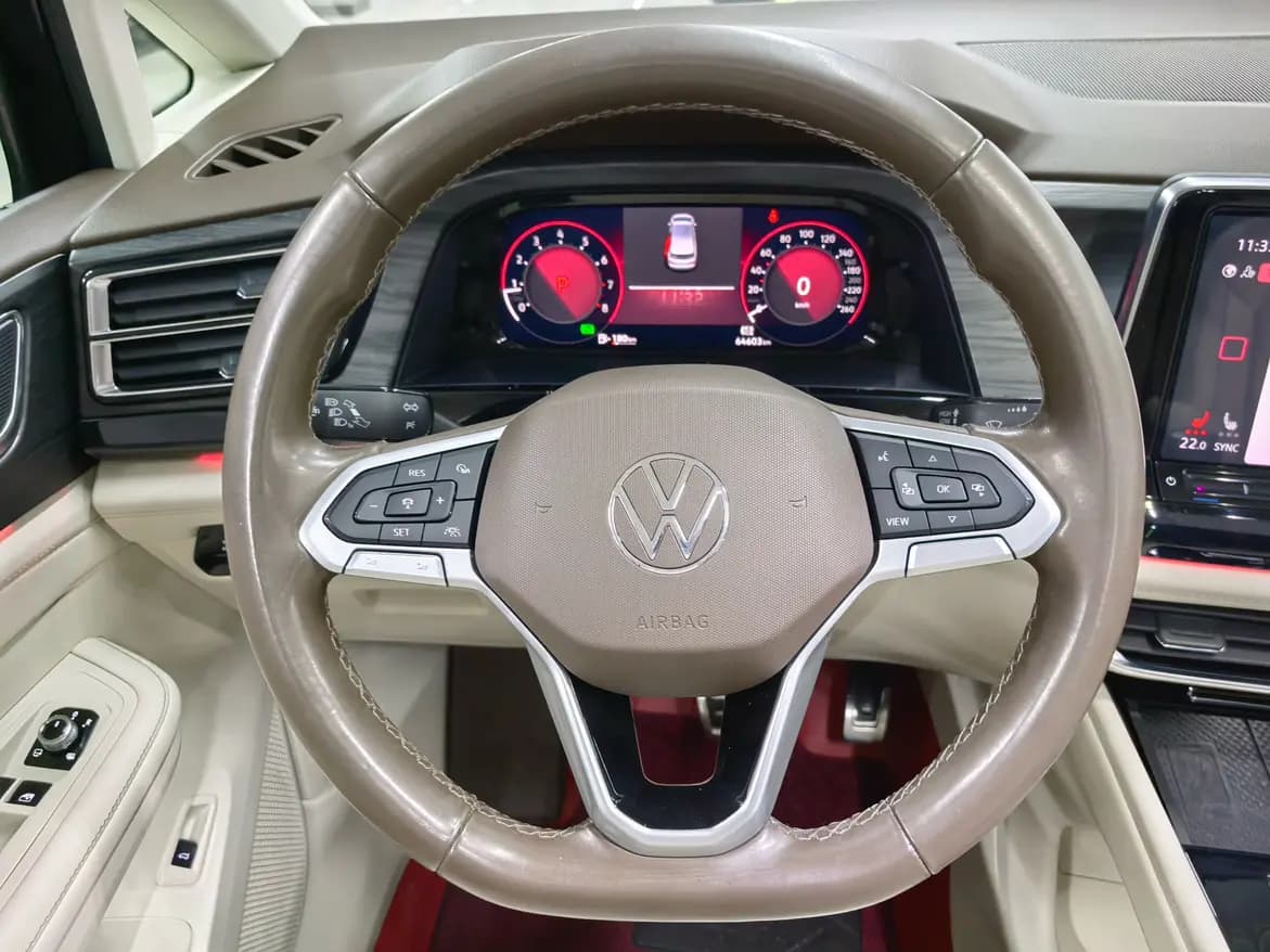 Volkswagen Weiran 2022 г. 64034 км. — фото 20