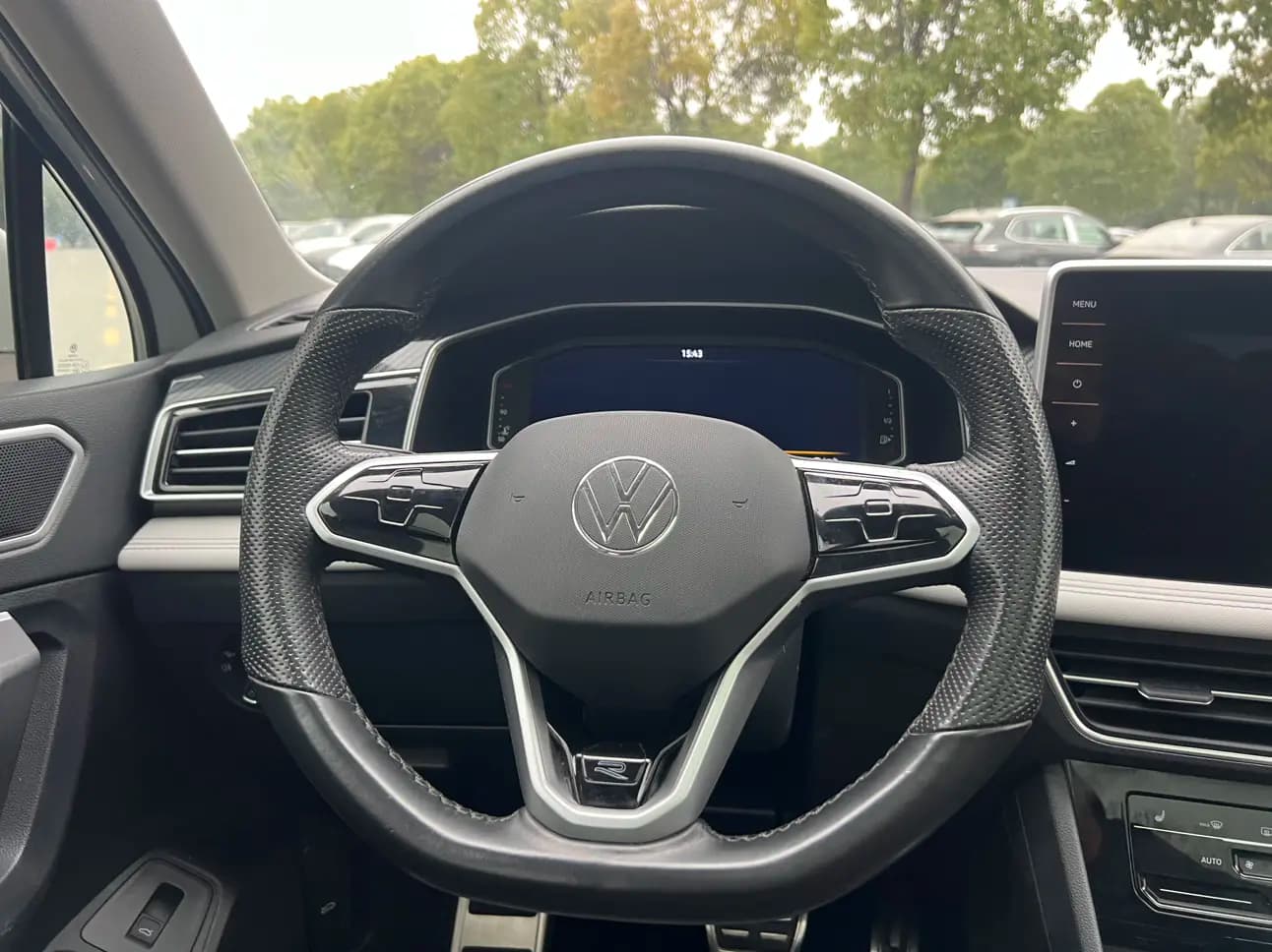 Volkswagen Tiguan L 2023 г. 36123 км. — фото 16