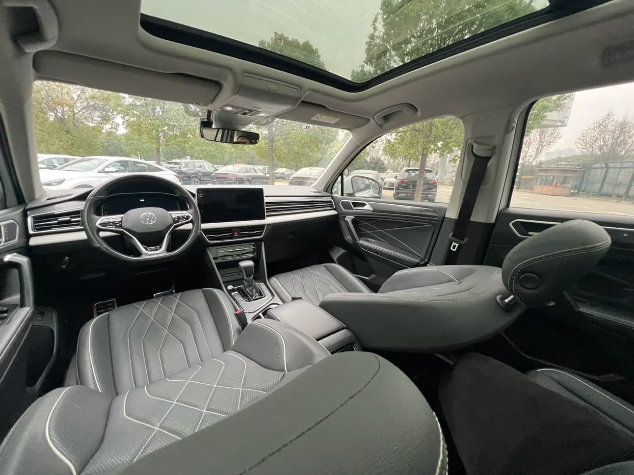 Volkswagen Tiguan L 2023 г. 36123 км. — фото 19