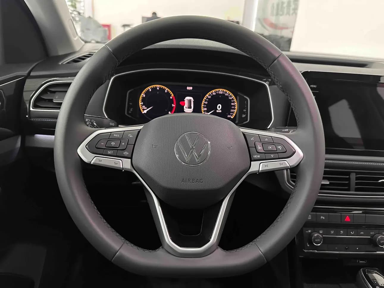 Volkswagen Tharu 2024 г. 10030 км. — фото 10
