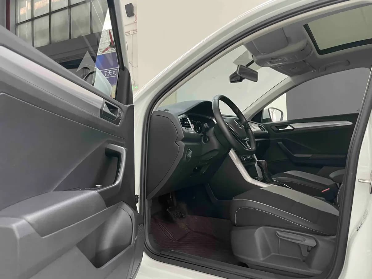 Volkswagen T-Roc 2022 г. 25900 км. — фото 25