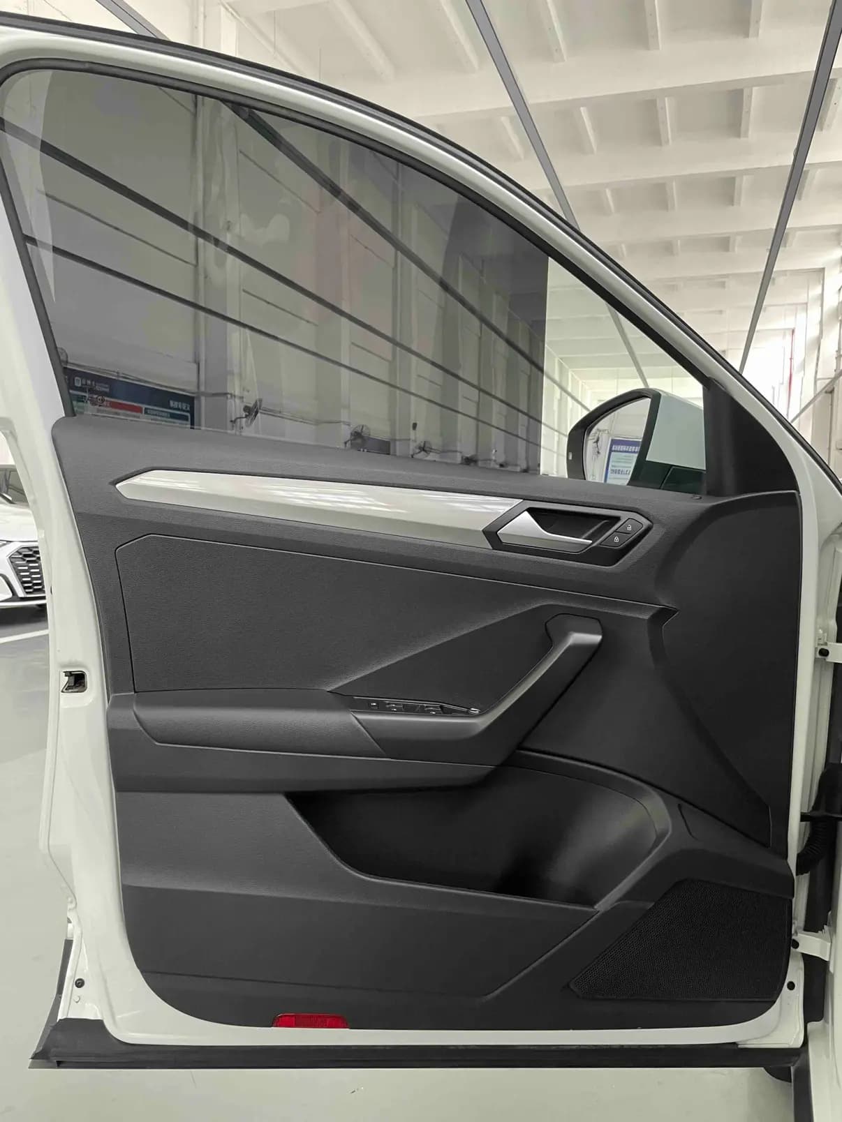 Volkswagen T-Roc 2022 г. 25900 км. — фото 28