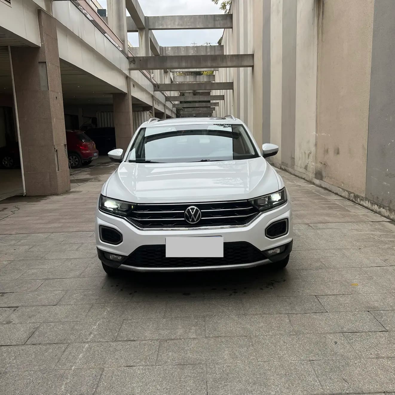 Volkswagen T-Roc 2021 г. 50000 км. — фото 2