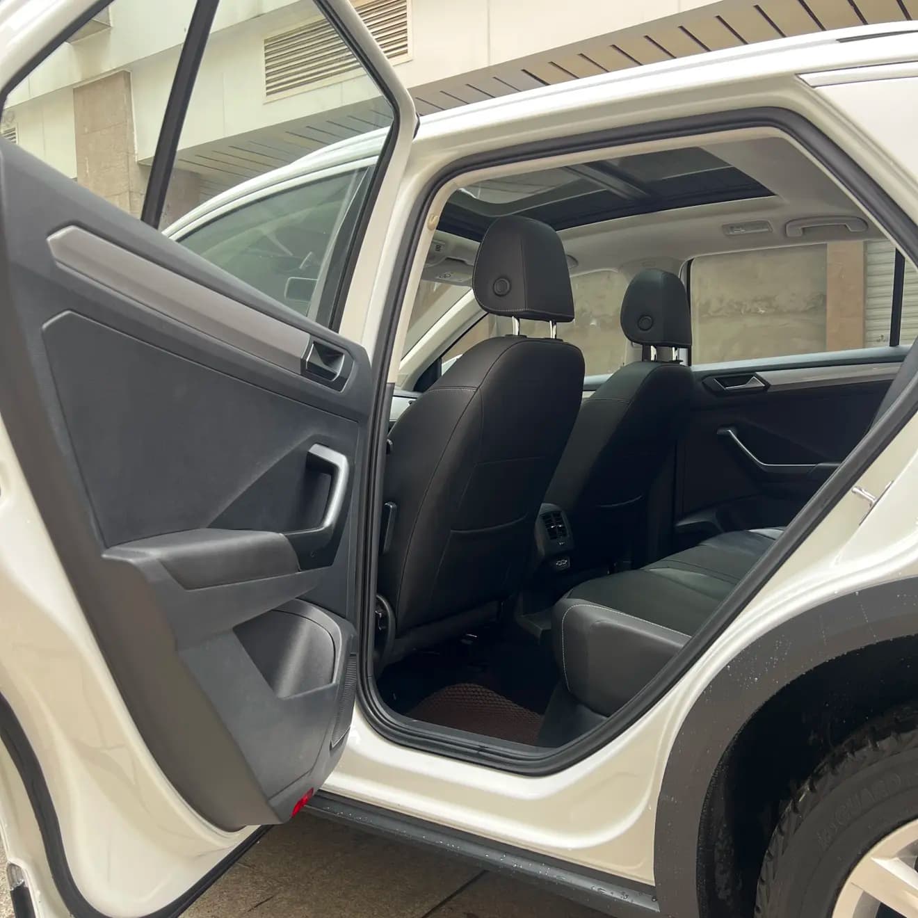 Volkswagen T-Roc 2021 г. 50000 км. — фото 9