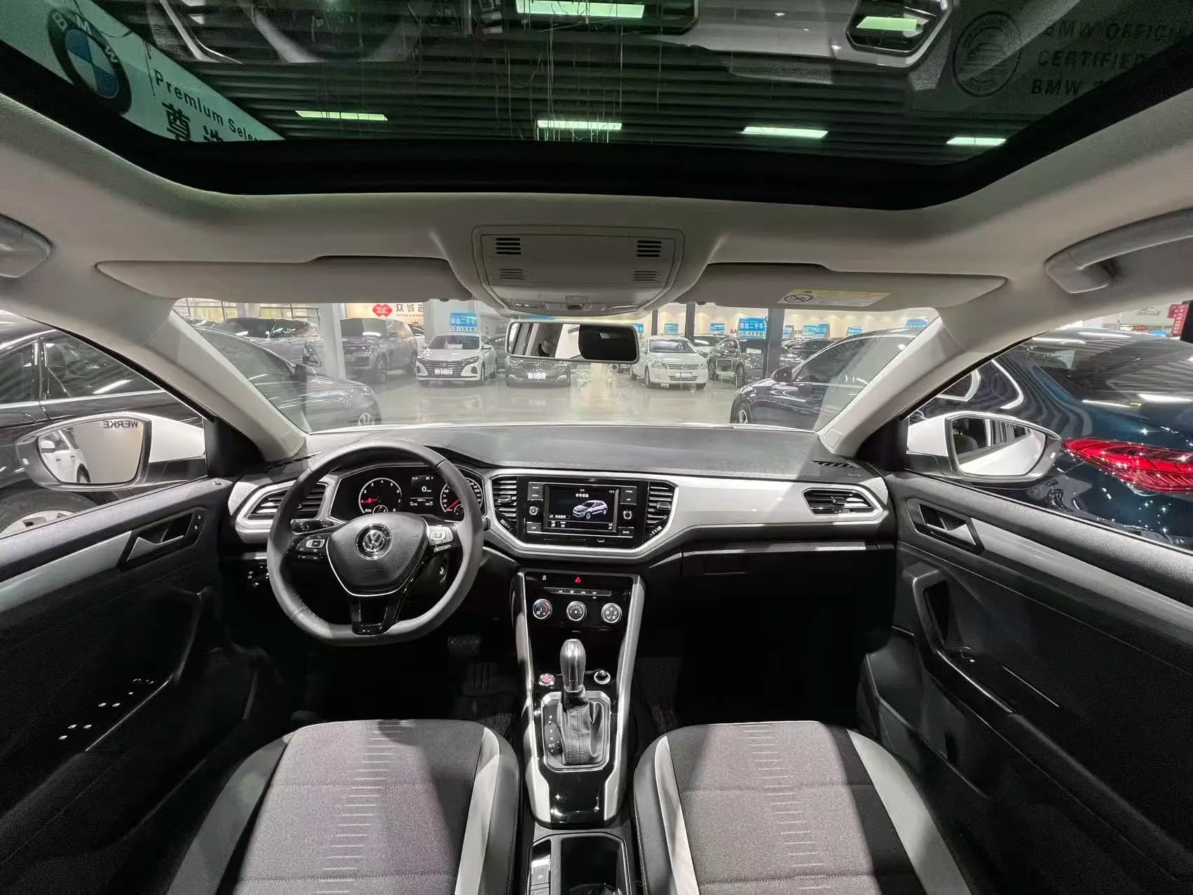 Volkswagen T-Roc 2021 г. 52000 км. — фото 8