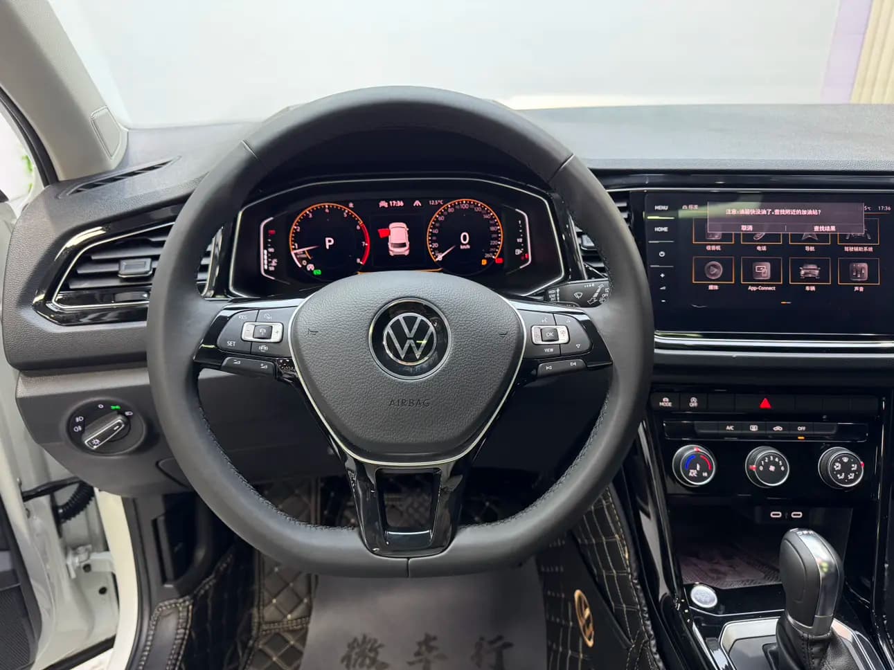 Volkswagen T-Roc 2022 г. 22000 км. — фото 24