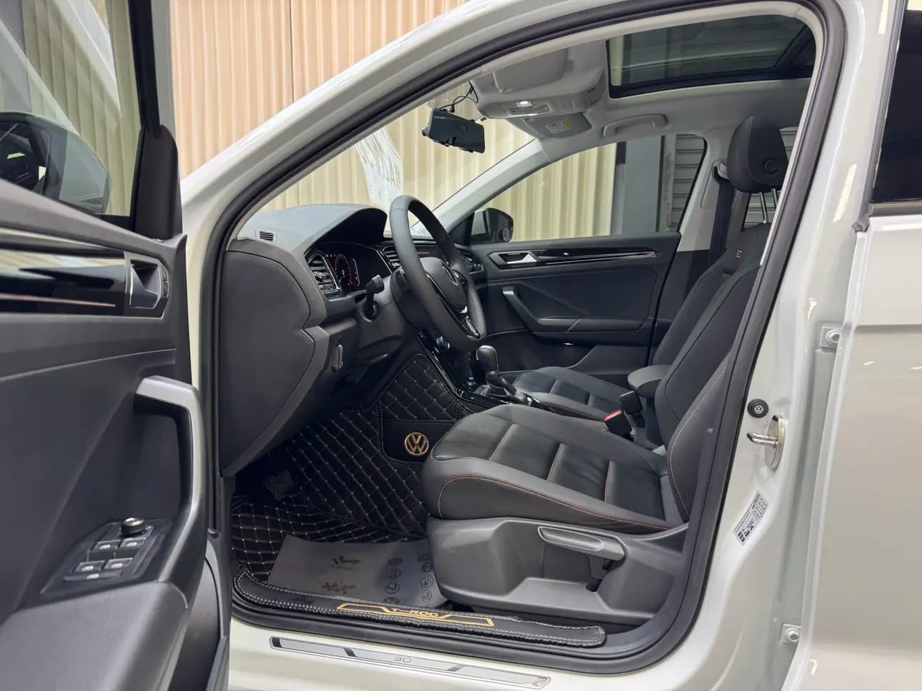 Volkswagen T-Roc 2022 г. 22000 км. — фото 26
