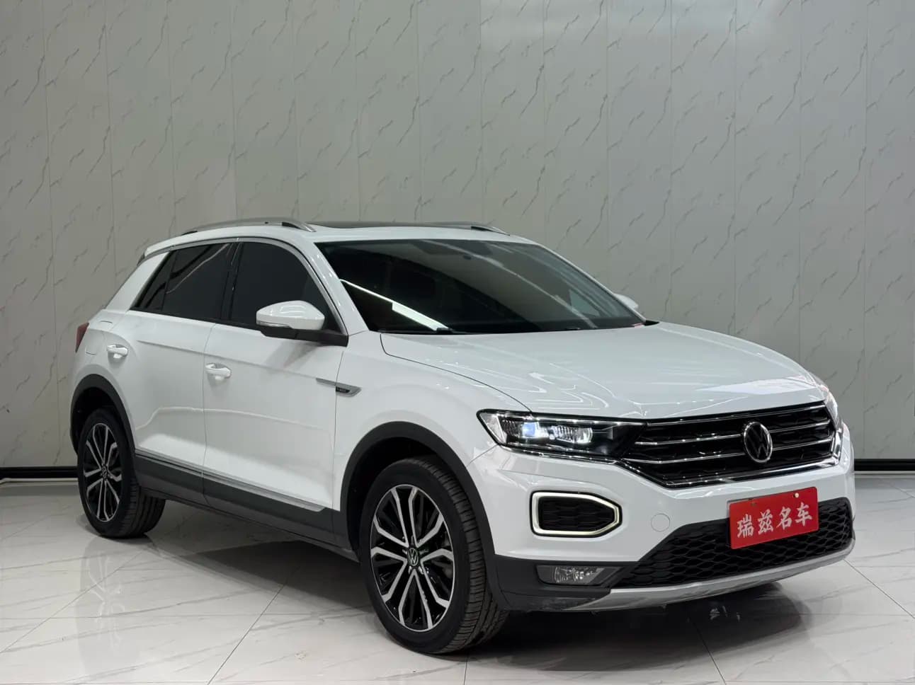 Volkswagen T-Roc 2022 г. 41000 км. — фото 3