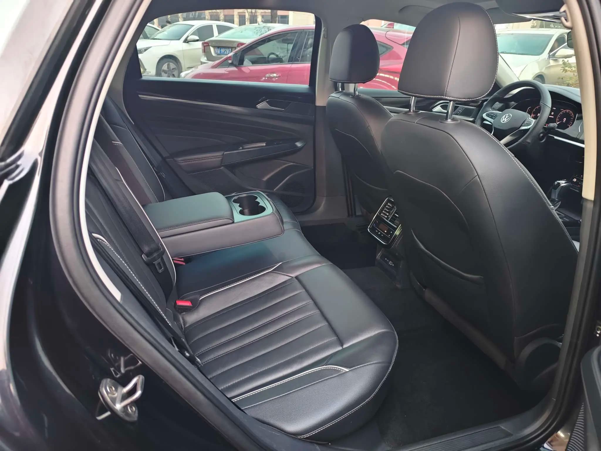 Volkswagen Passat 2022 г. 38899 км. — фото 13