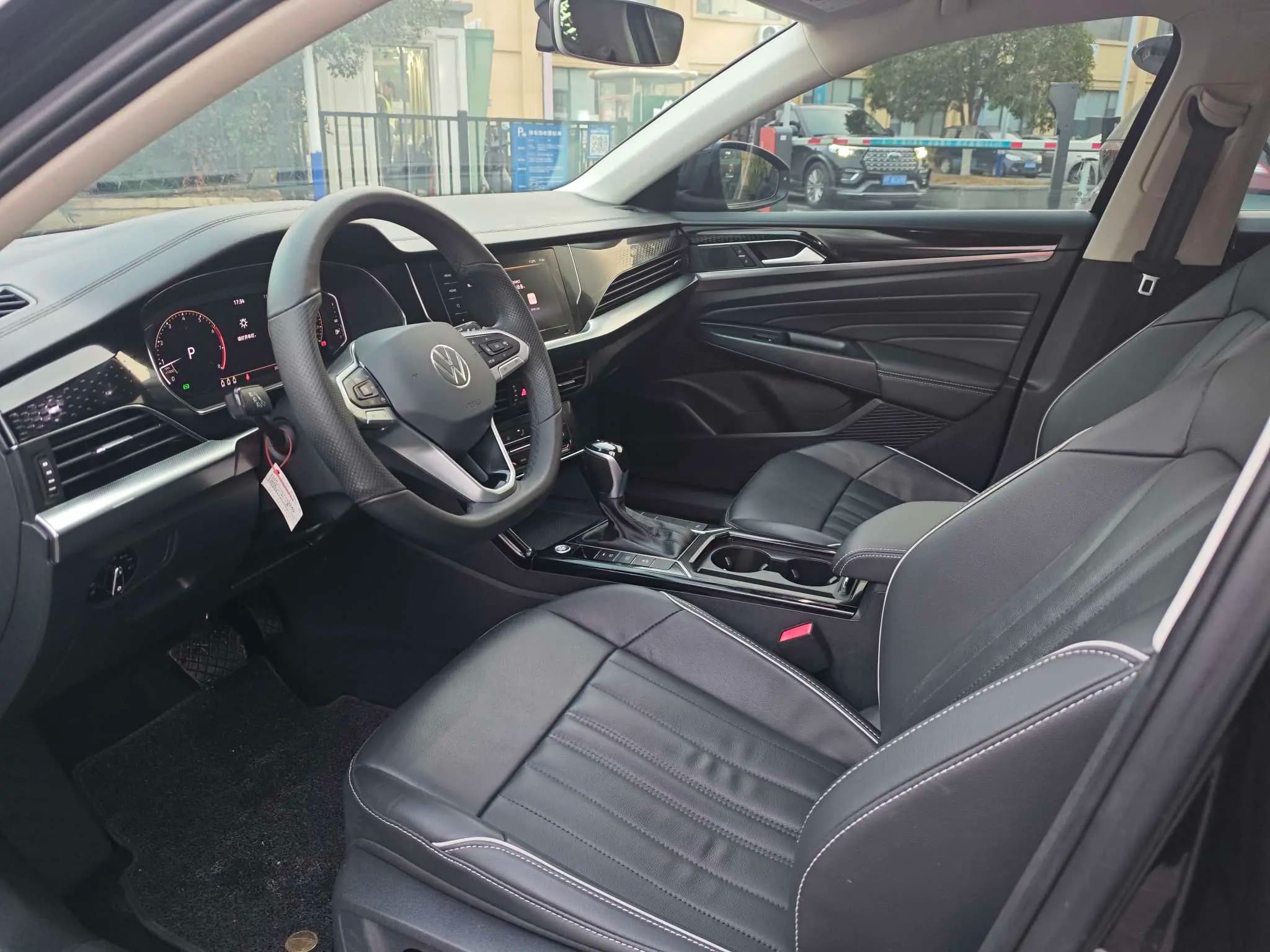 Volkswagen Passat 2022 г. 38899 км. — фото 14